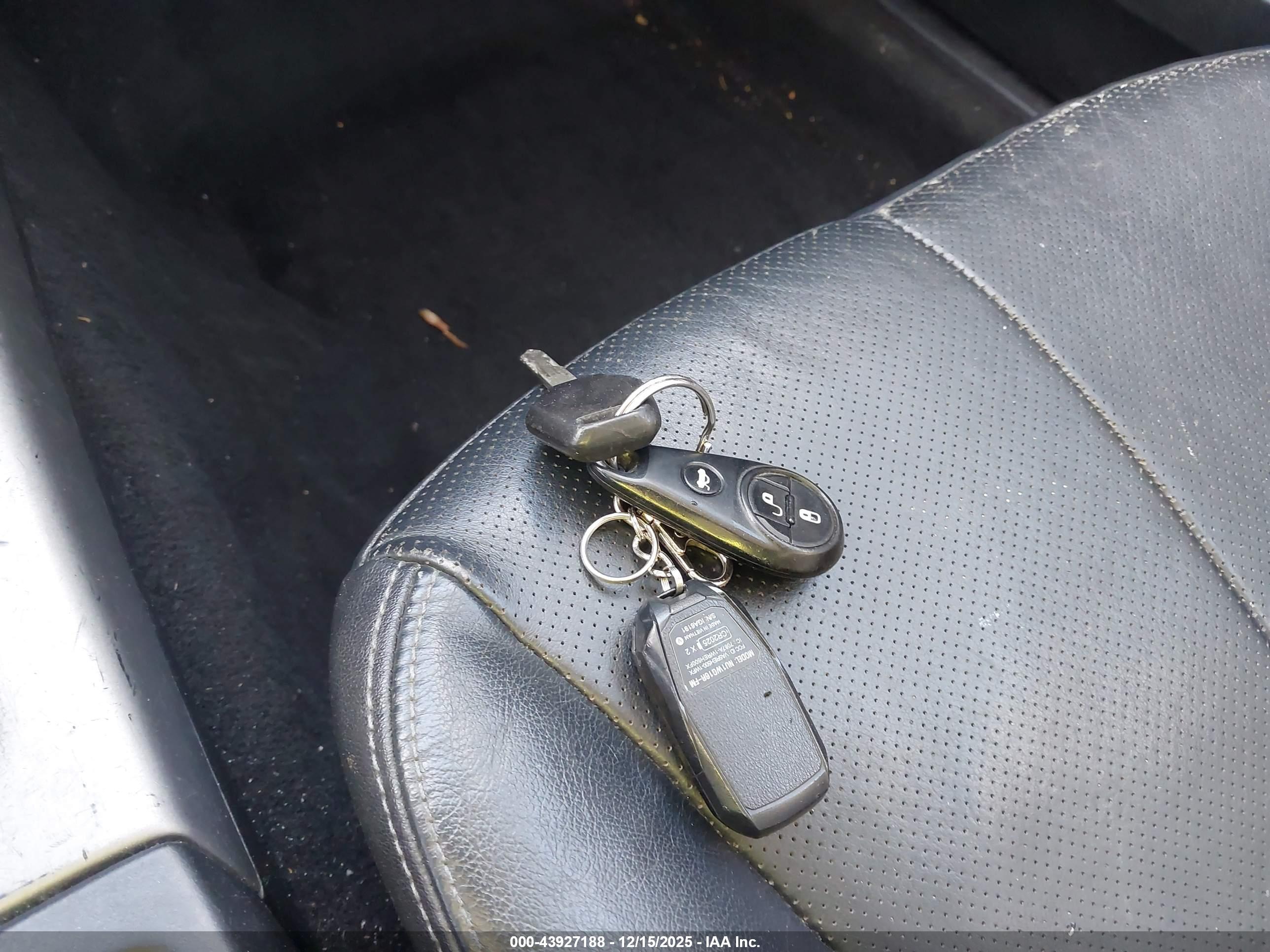SUBARU FORESTER image 11