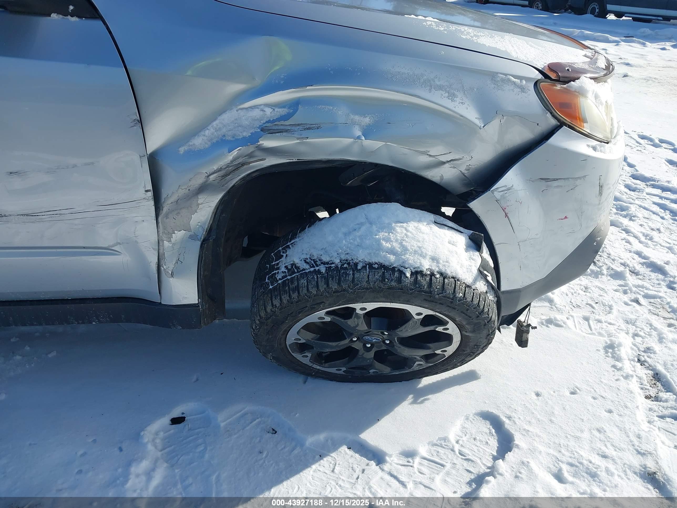 SUBARU FORESTER image 6