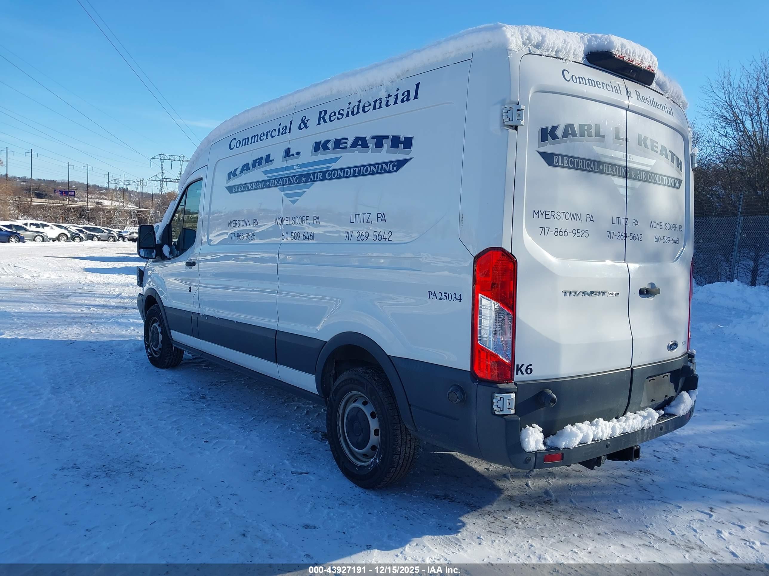 FORD TRANSIT-250 image 3