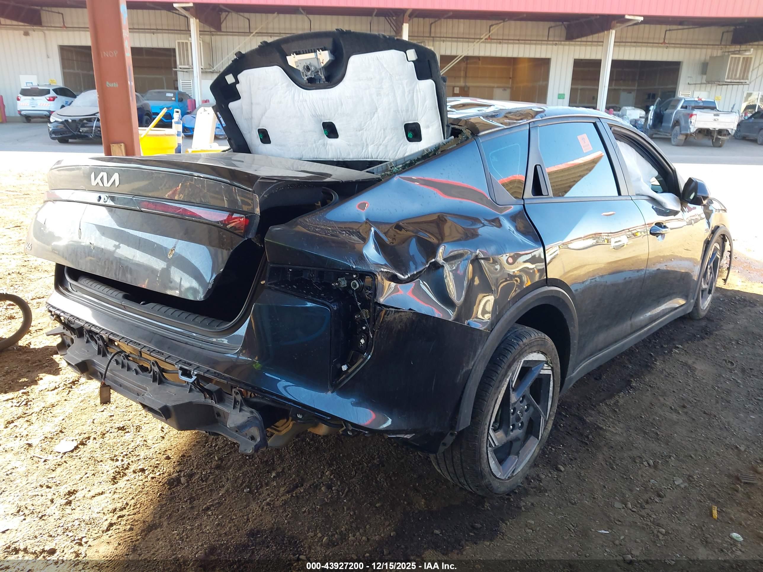 KIA K4 image 4