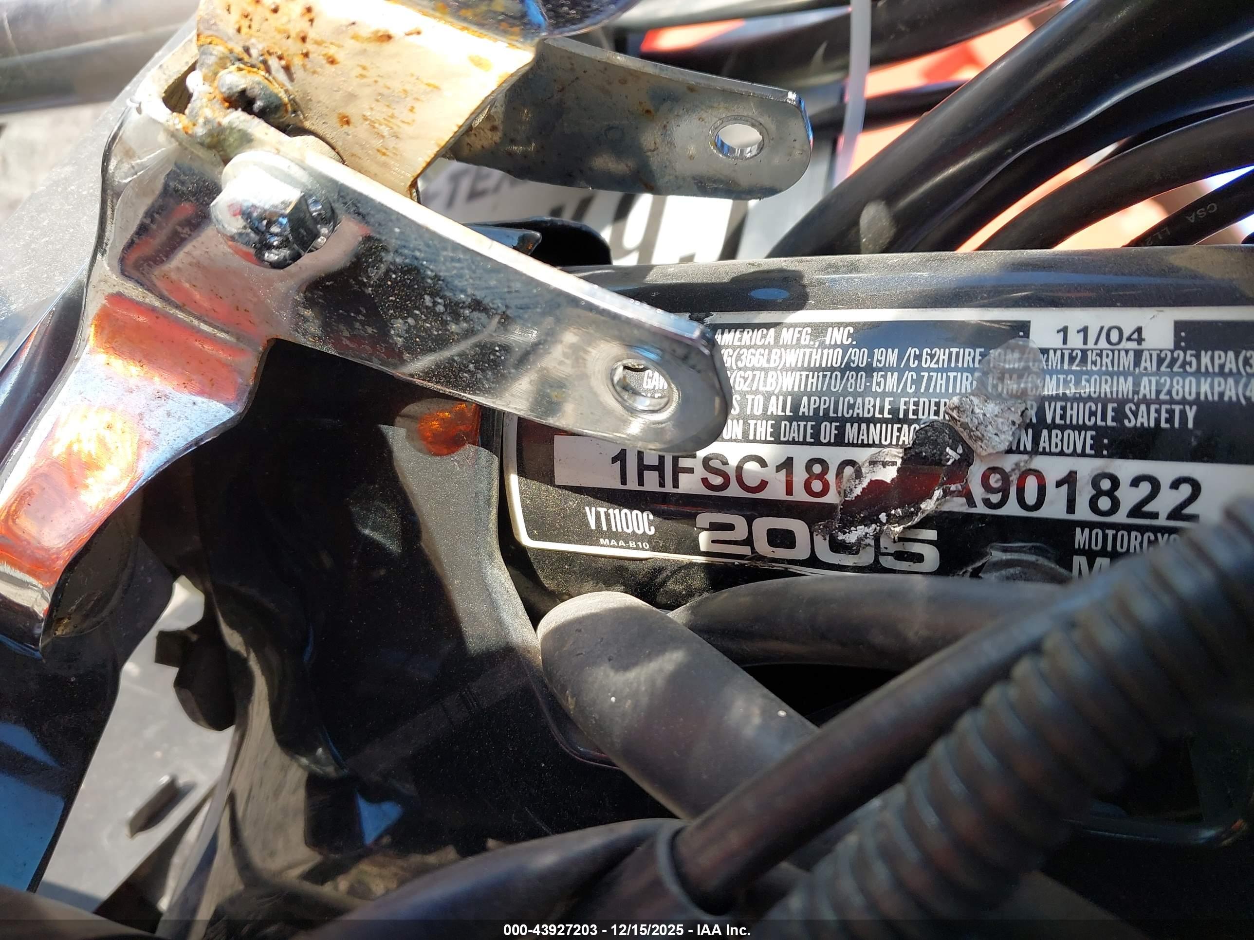 HONDA VT1100 image 10