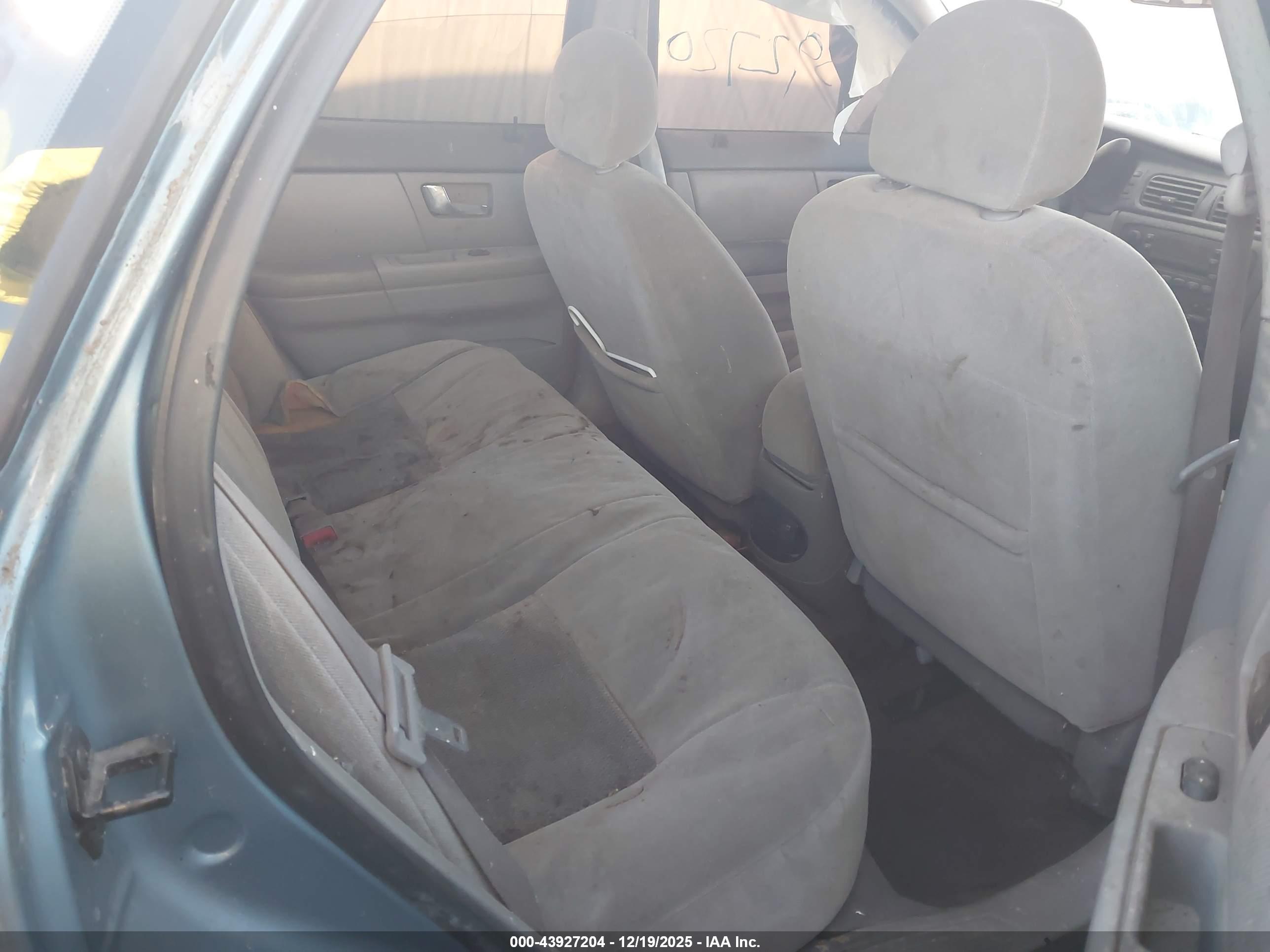 FORD TAURUS image 8