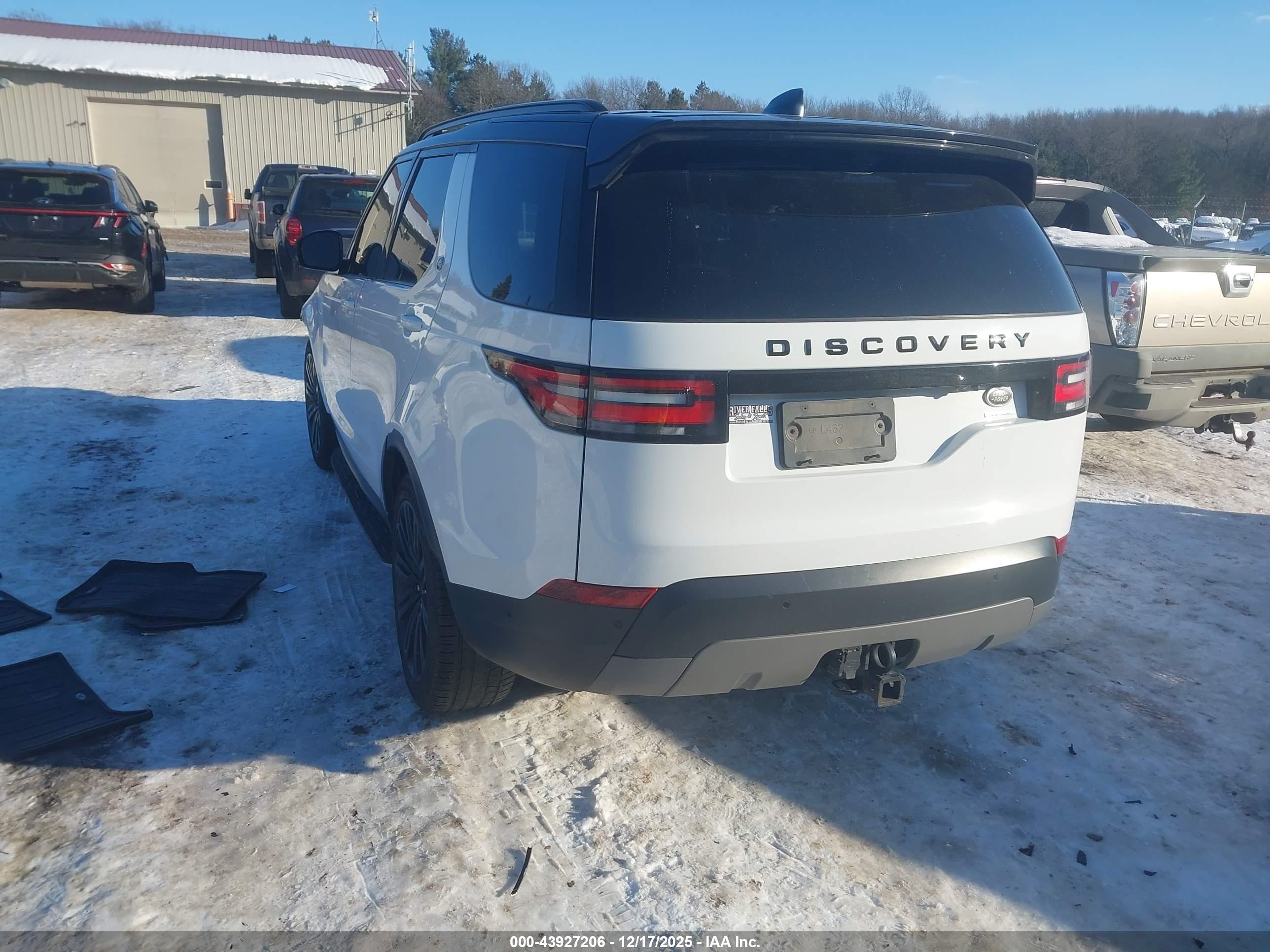 LAND ROVER image 3
