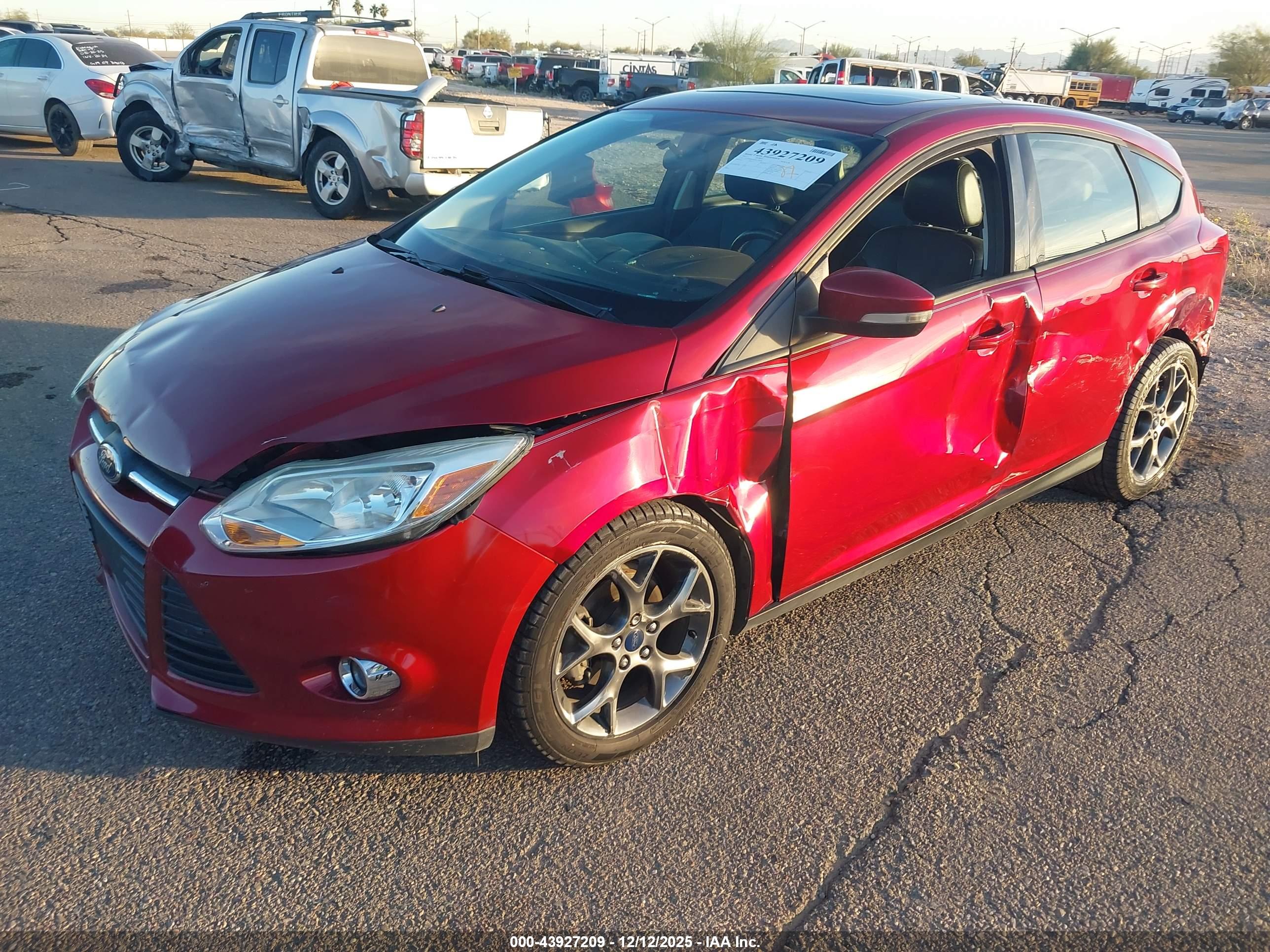 FORD FOCUS image 2