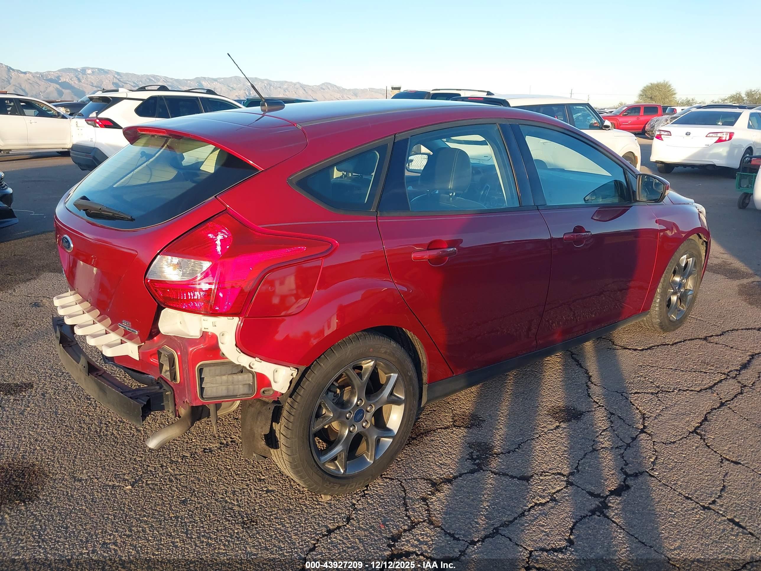 FORD FOCUS image 4