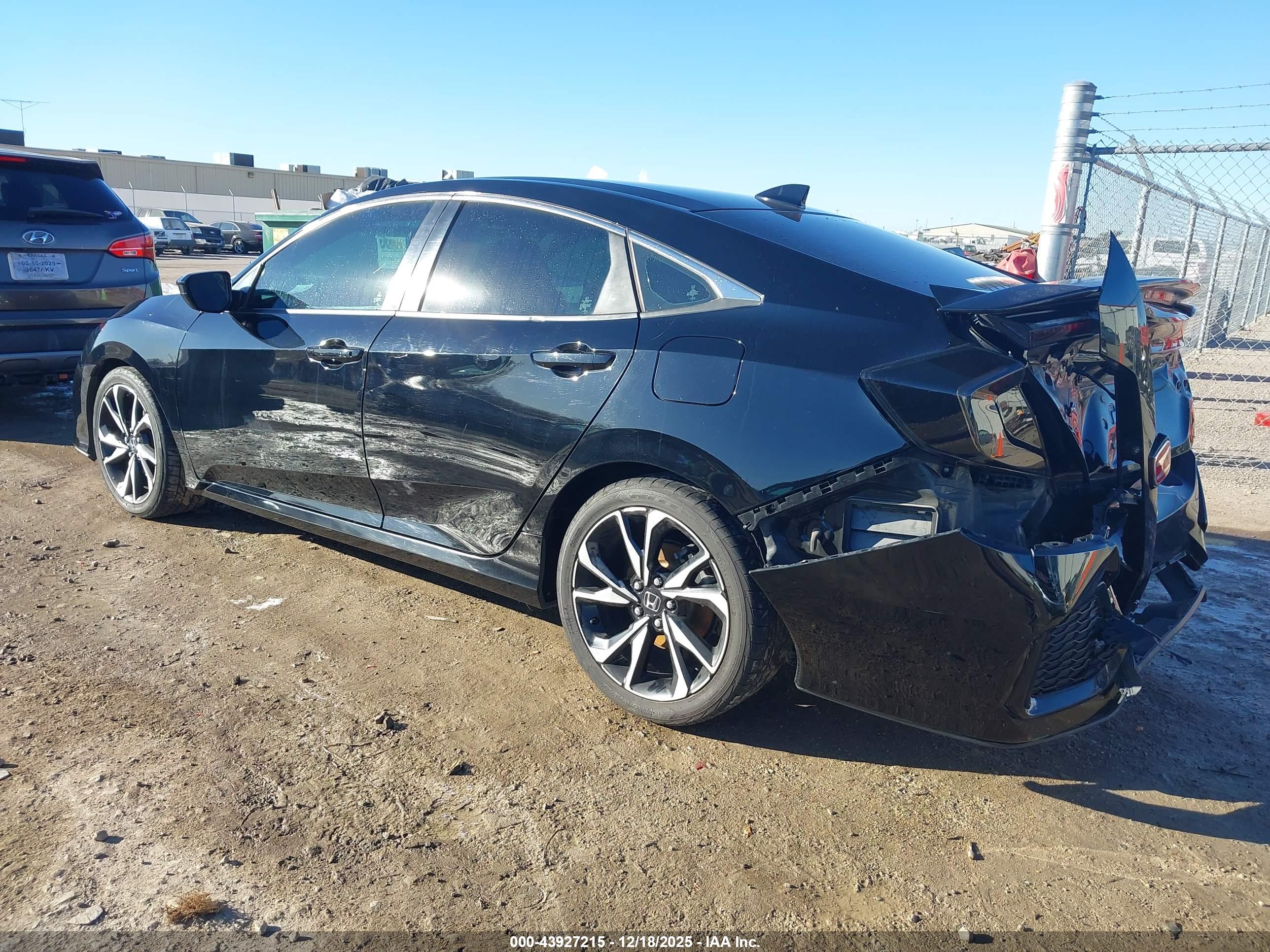 HONDA CIVIC image 3