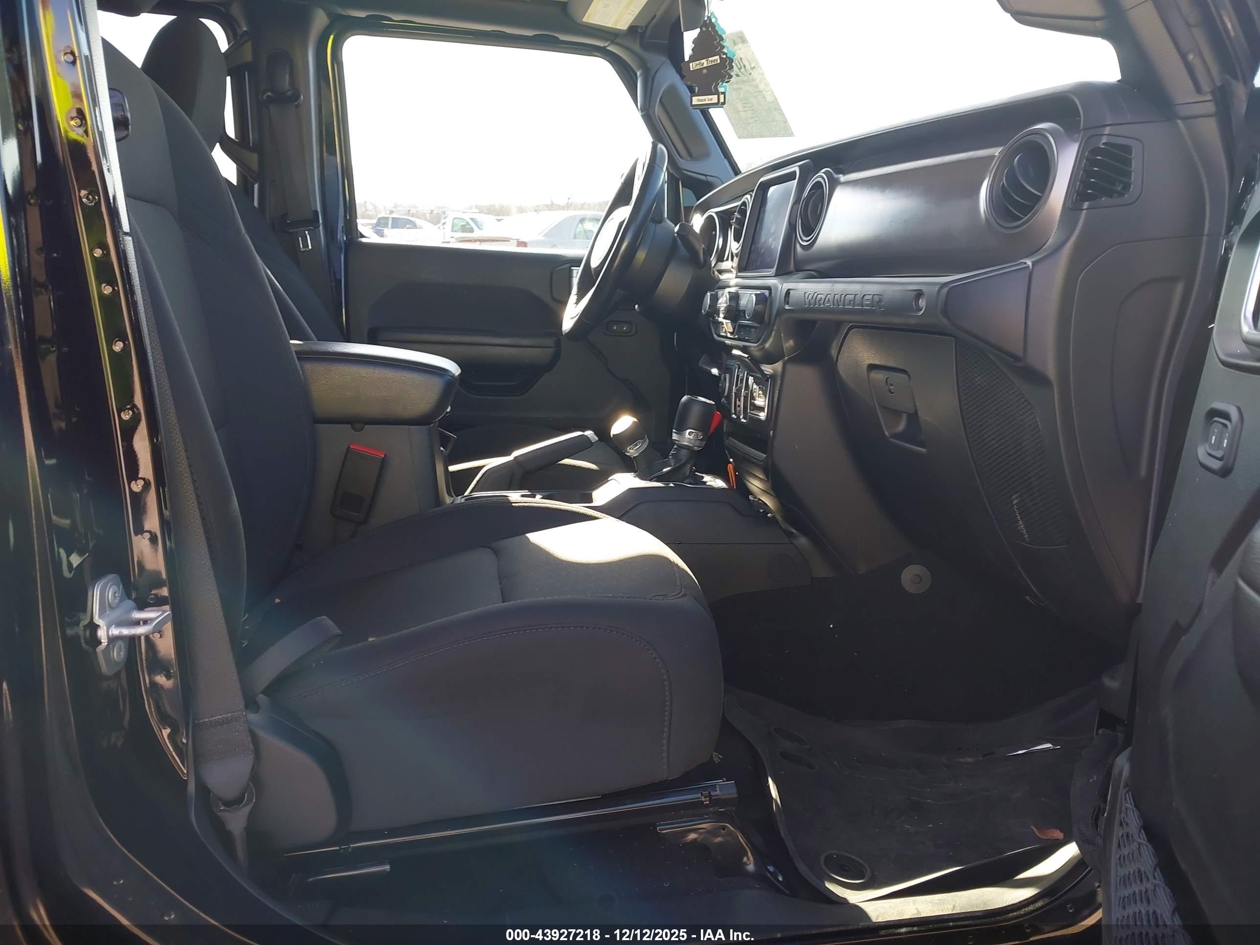 JEEP WRANGLER image 5