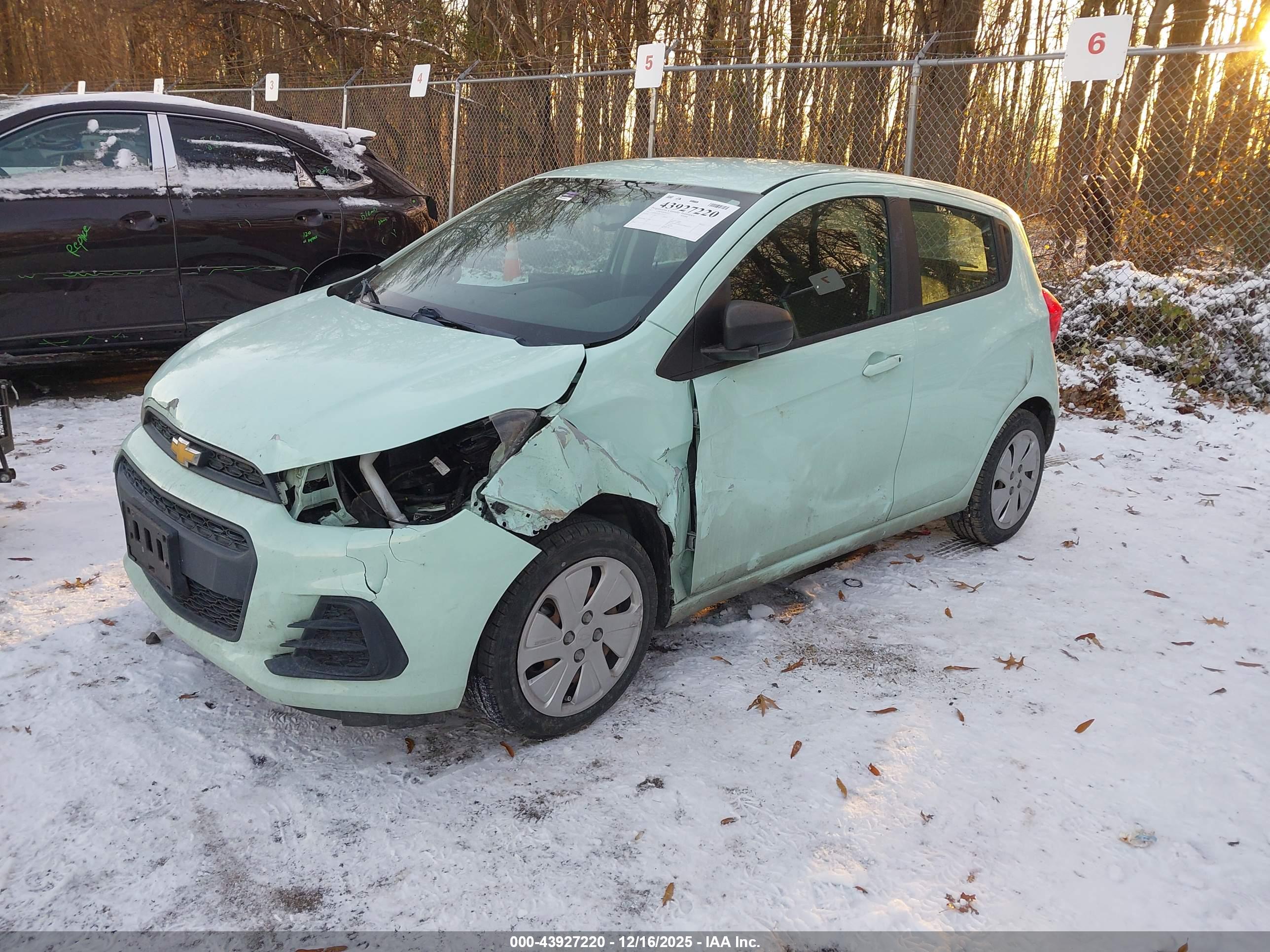 CHEVROLET SPARK image 2