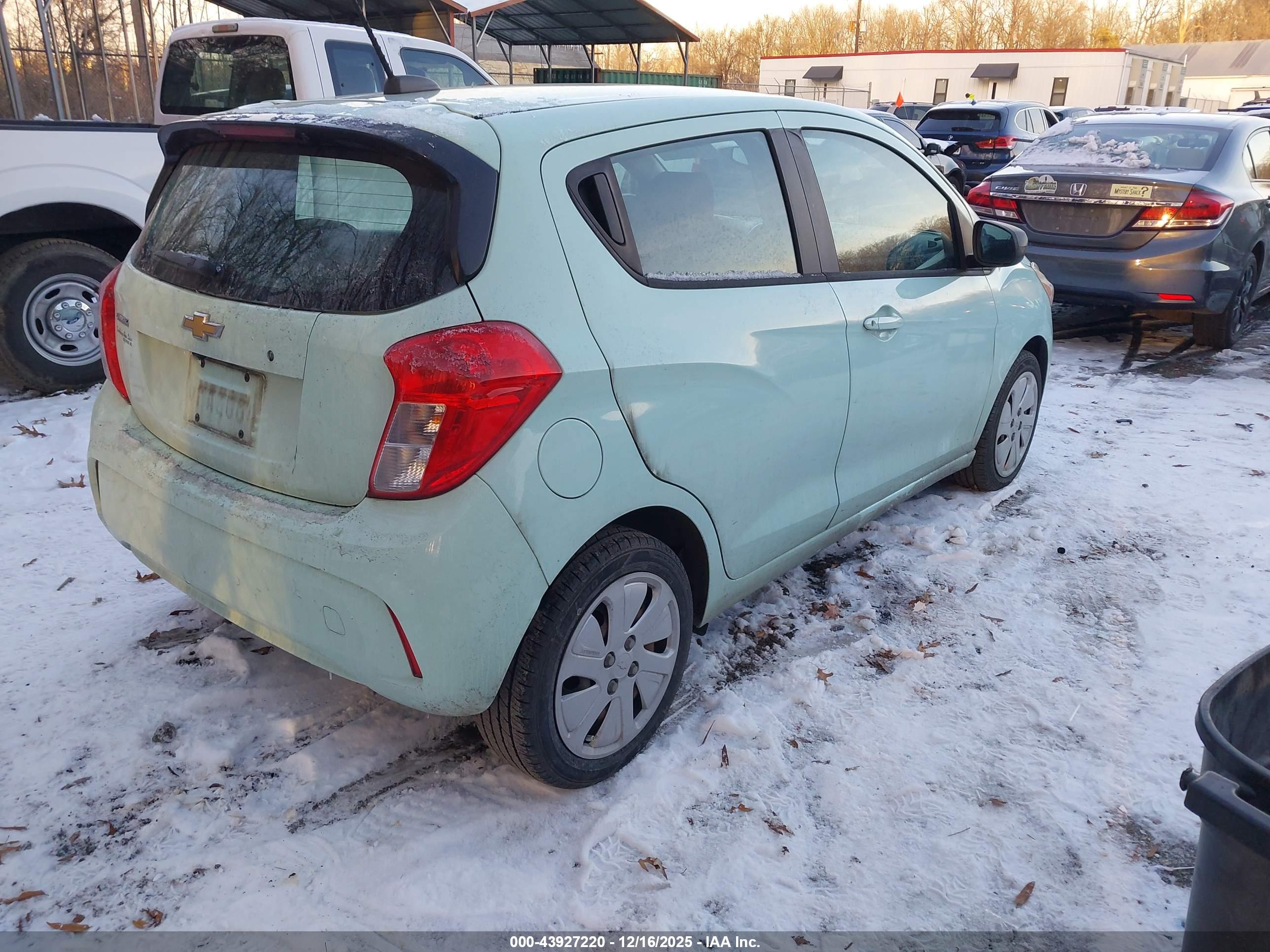 CHEVROLET SPARK image 4