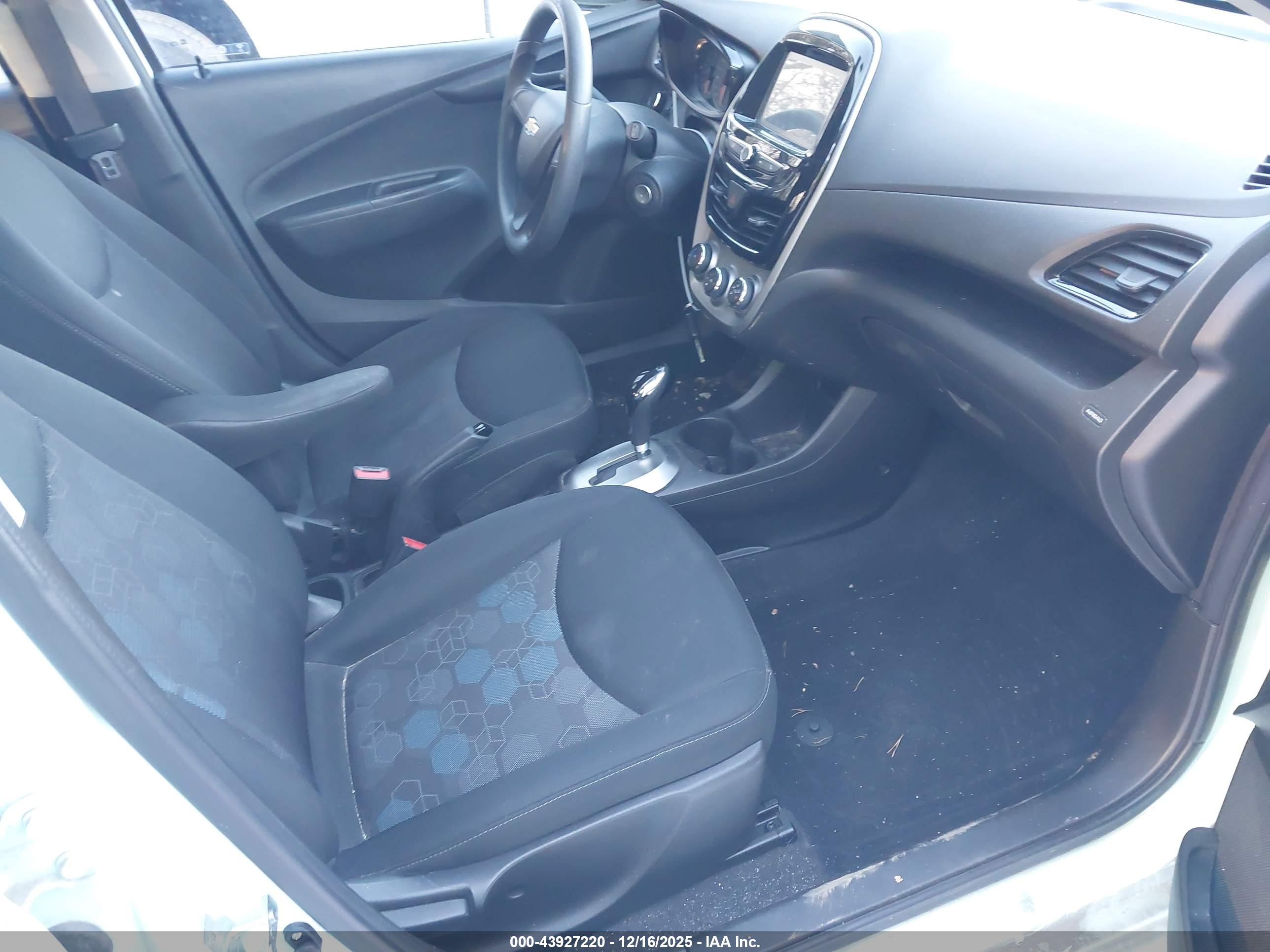 CHEVROLET SPARK image 5