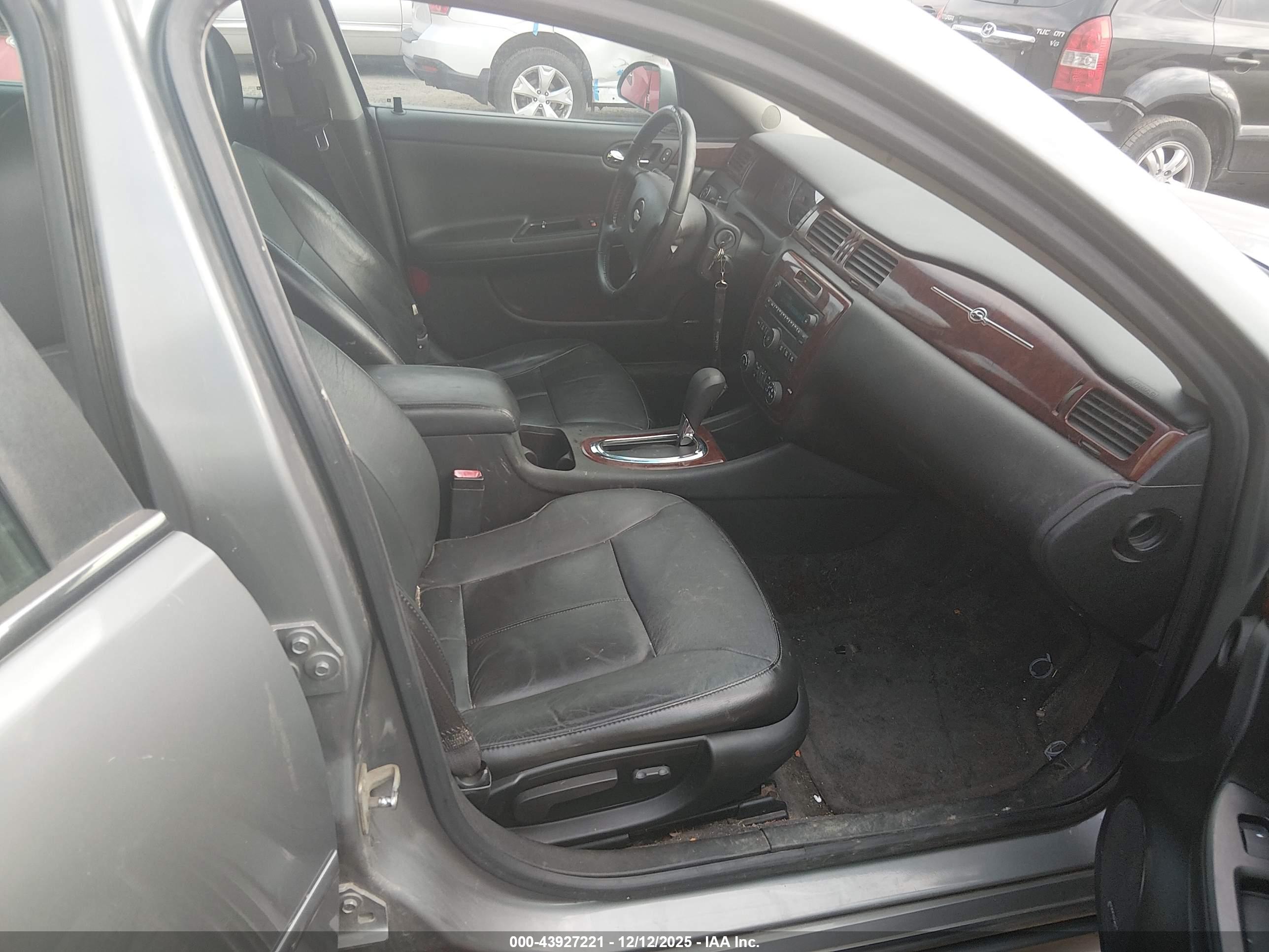 CHEVROLET IMPALA image 5