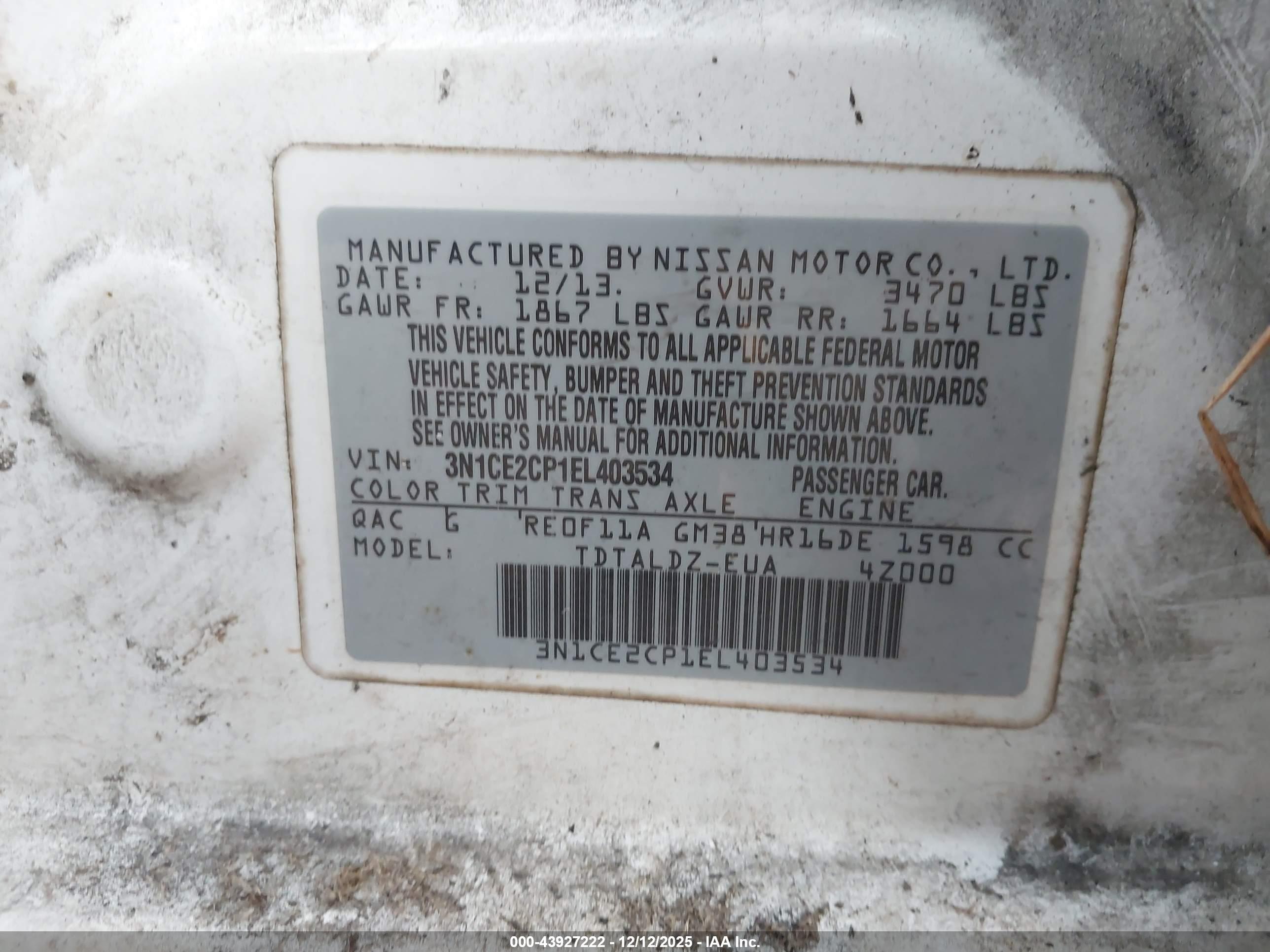 NISSAN VERSA image 9