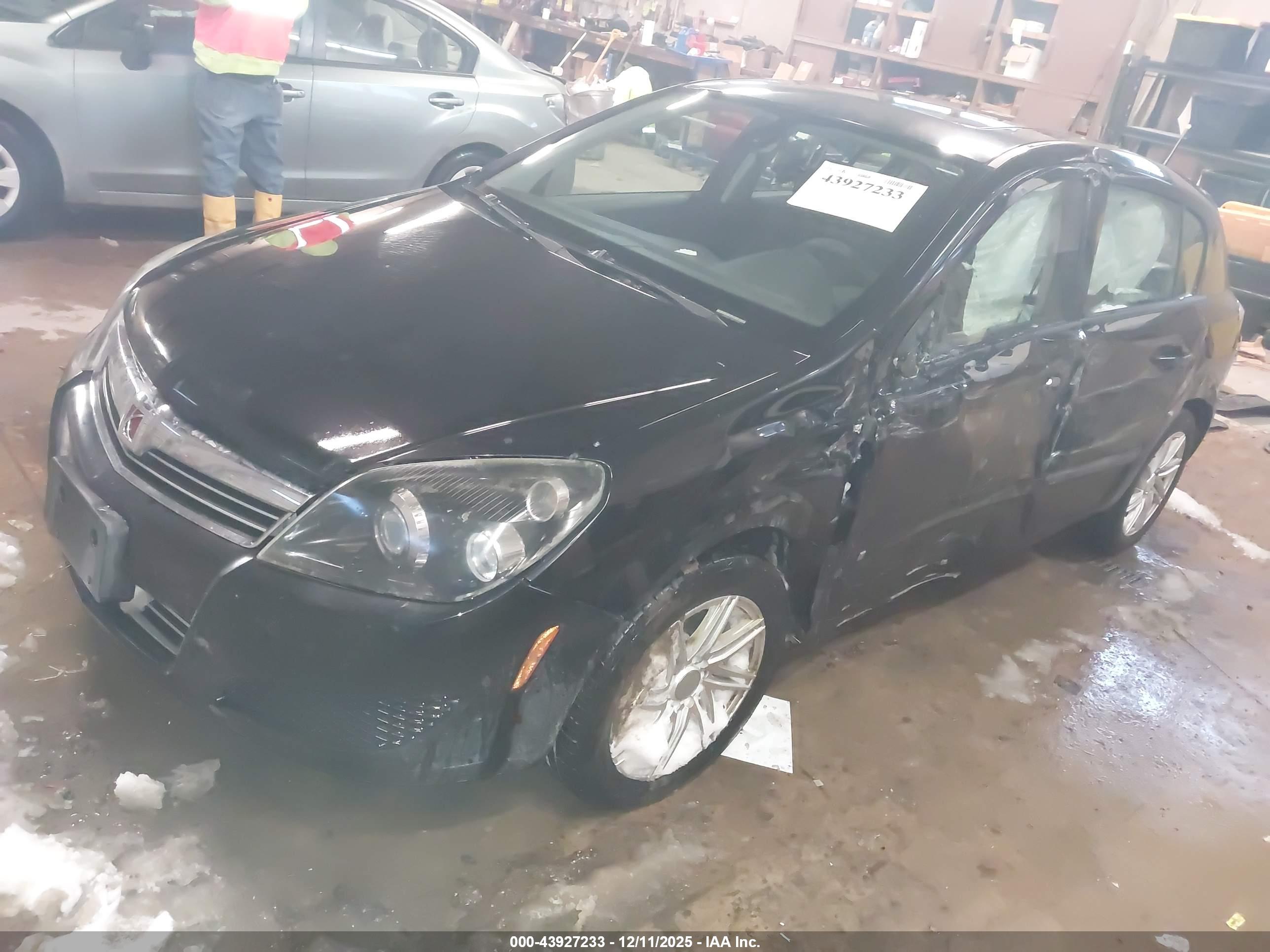 SATURN ASTRA image 2
