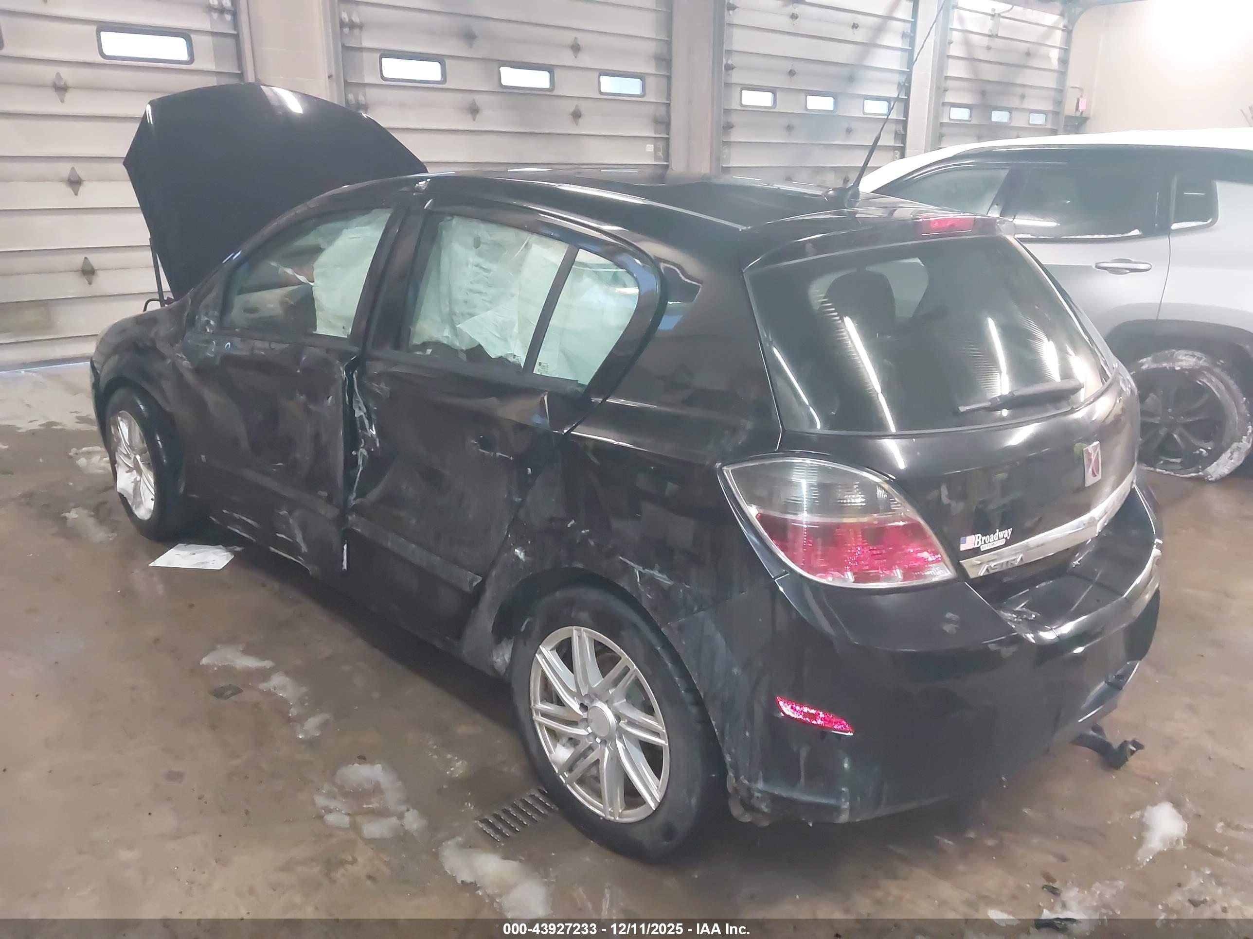 SATURN ASTRA image 3