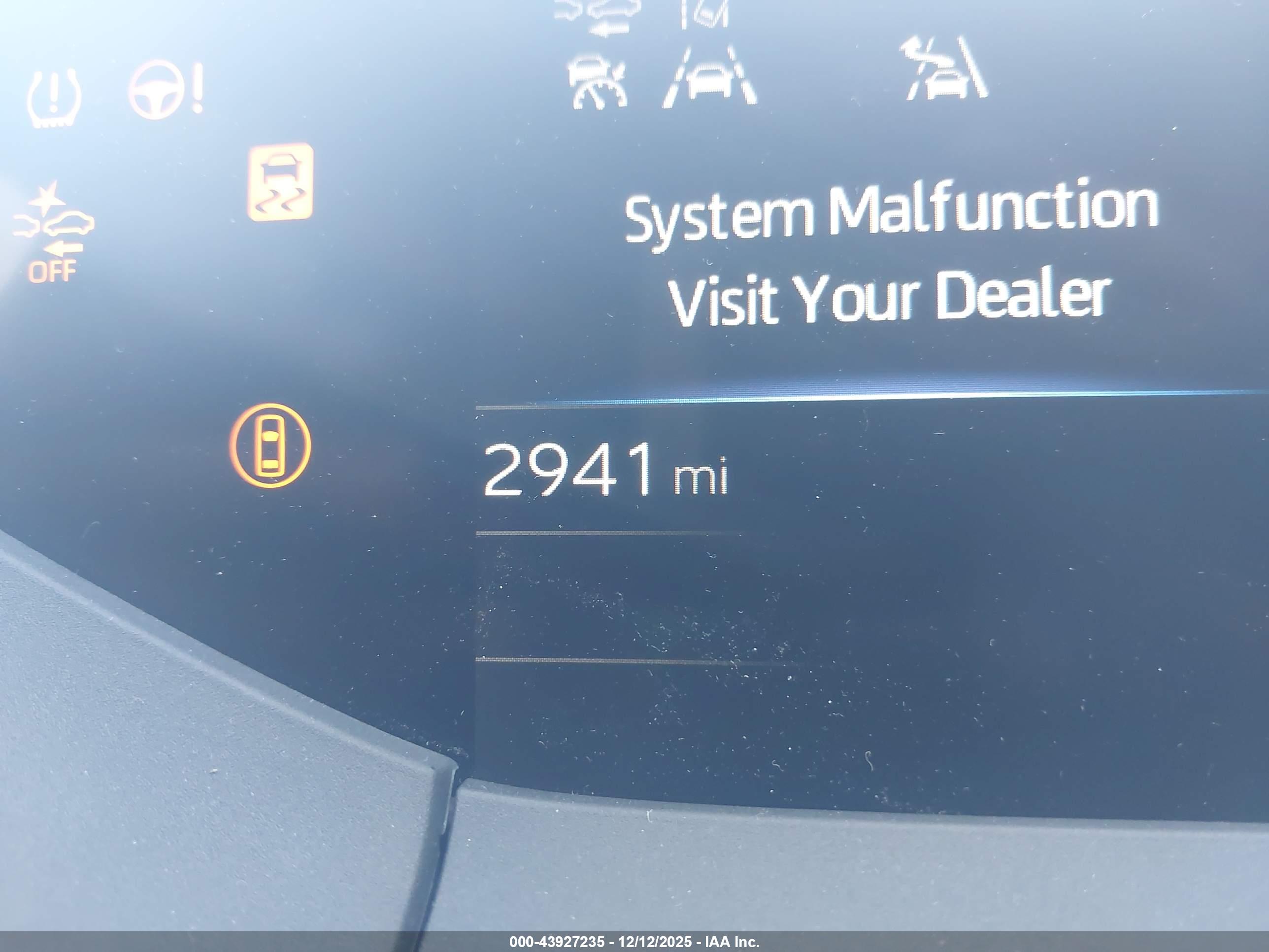 TOYOTA PRIUS image 7