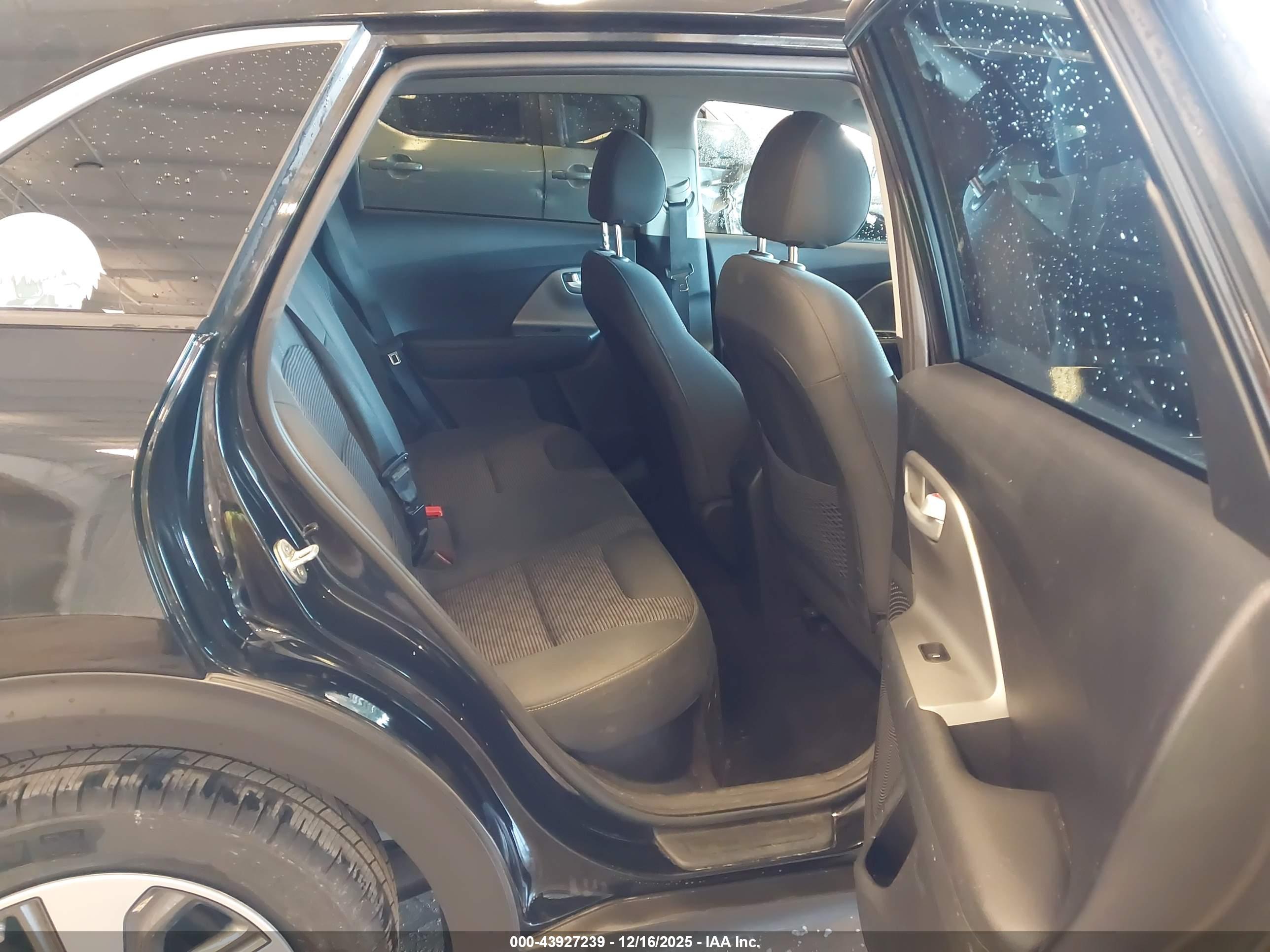 KIA NIRO image 8