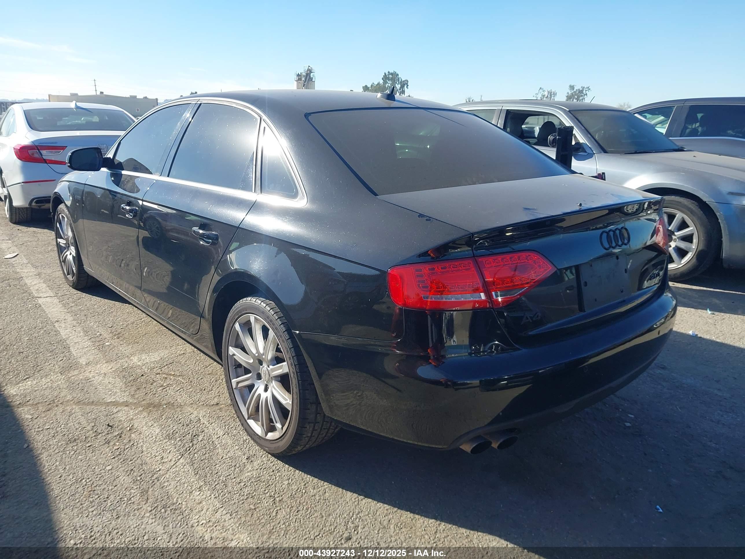 AUDI A4 image 3