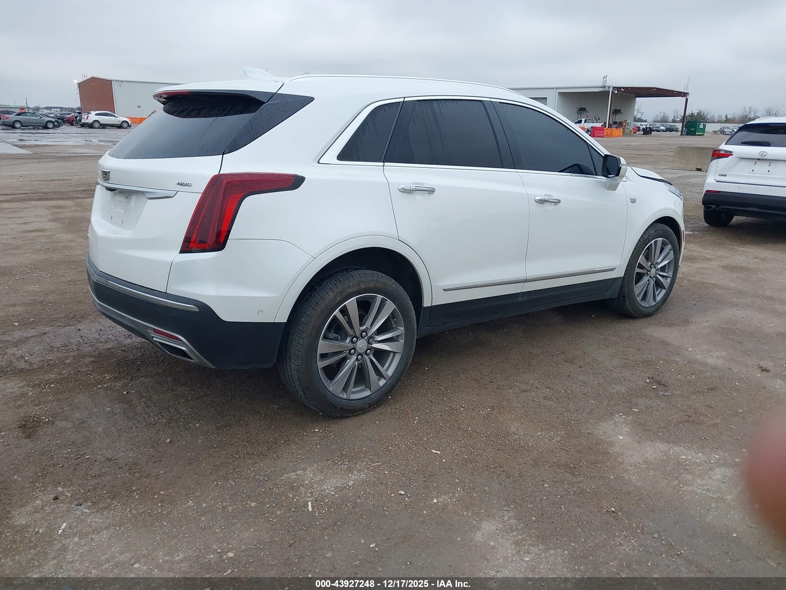 CADILLAC XT5 image 4