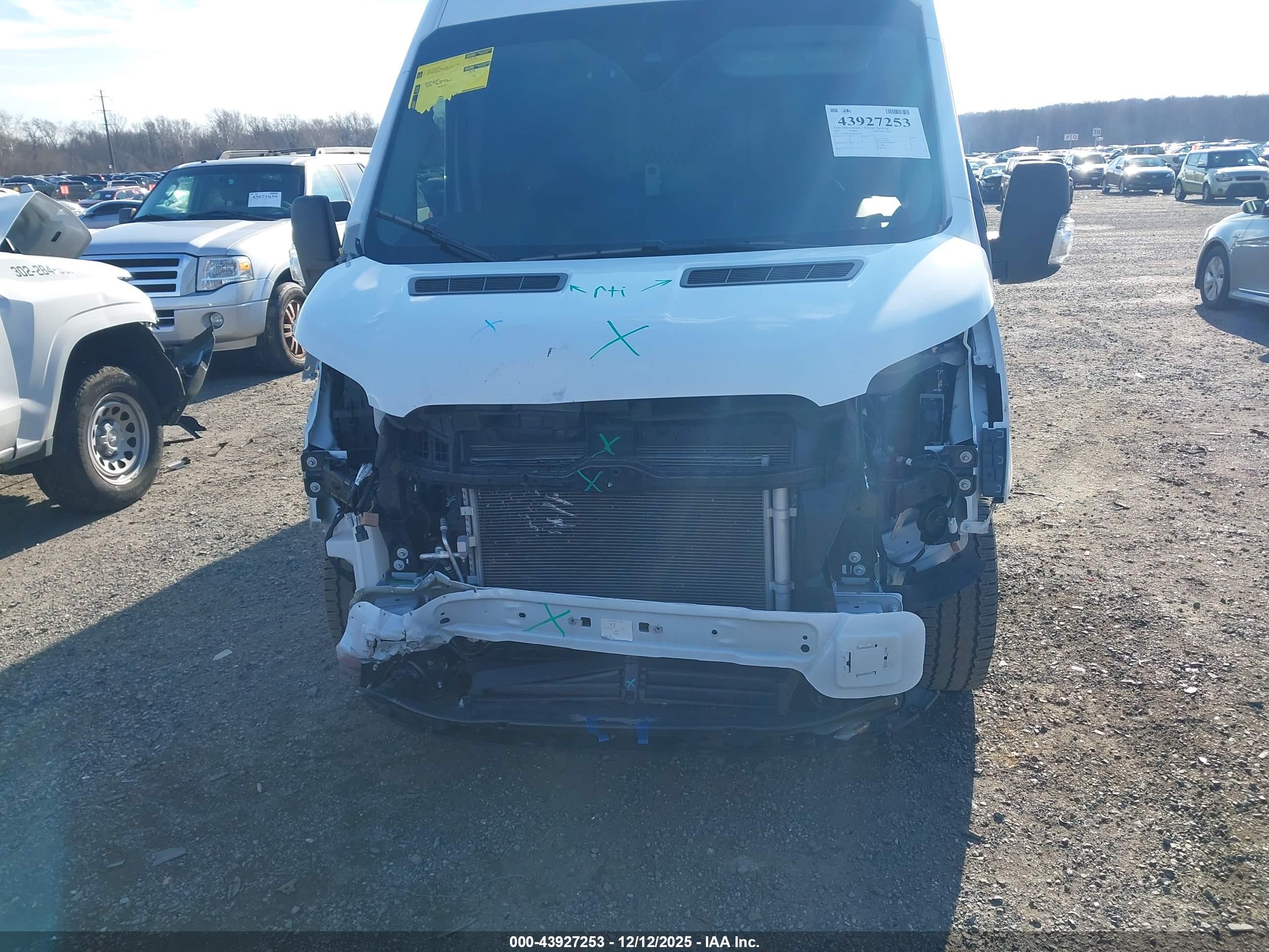 FORD TRANSIT-350 image 6
