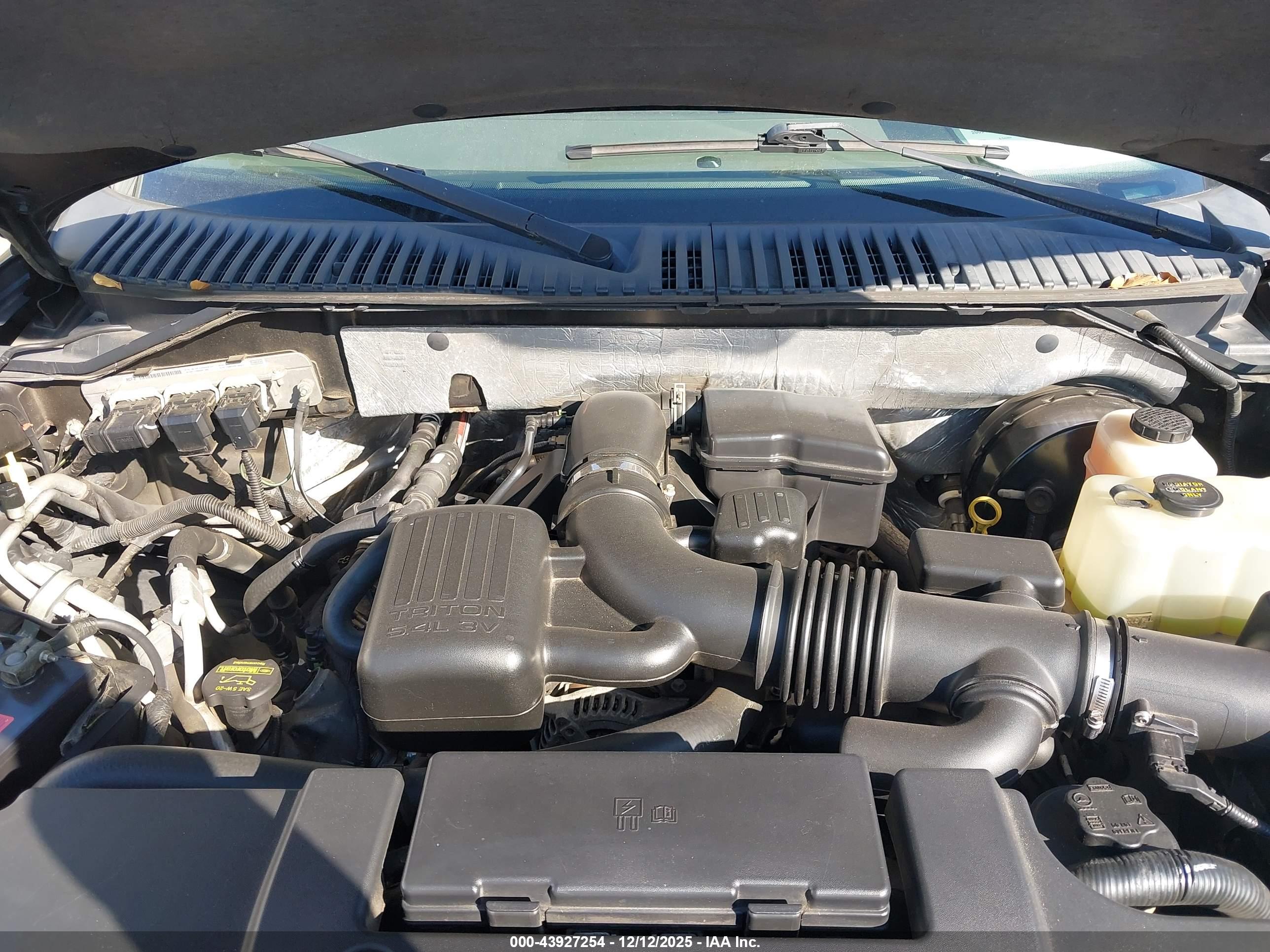 FORD EXPEDITION image 10