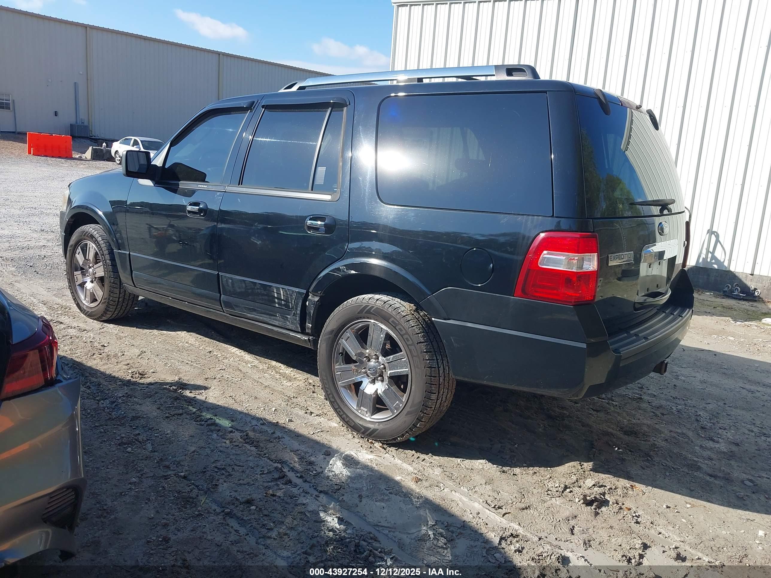 FORD EXPEDITION image 3