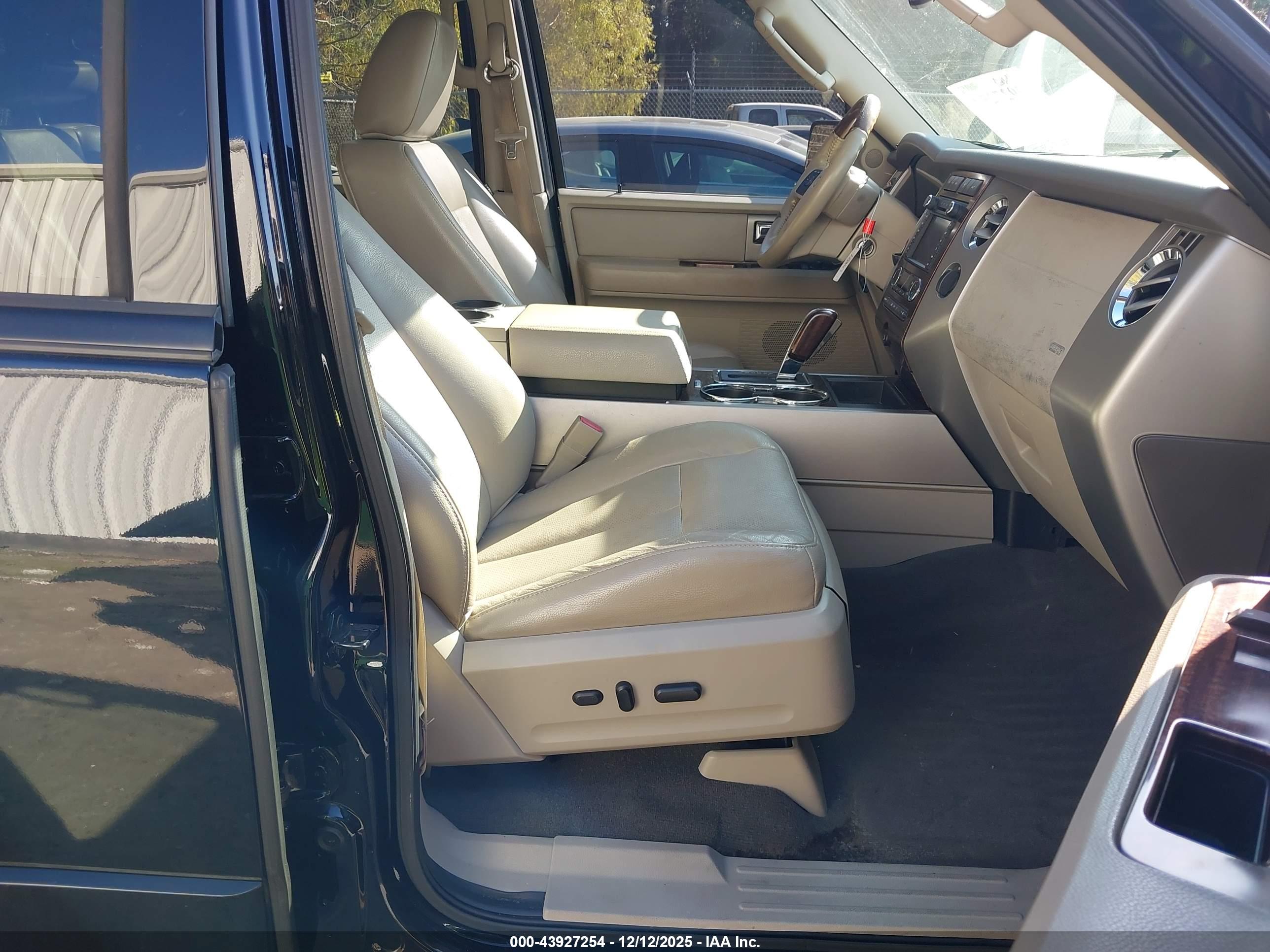 FORD EXPEDITION image 5