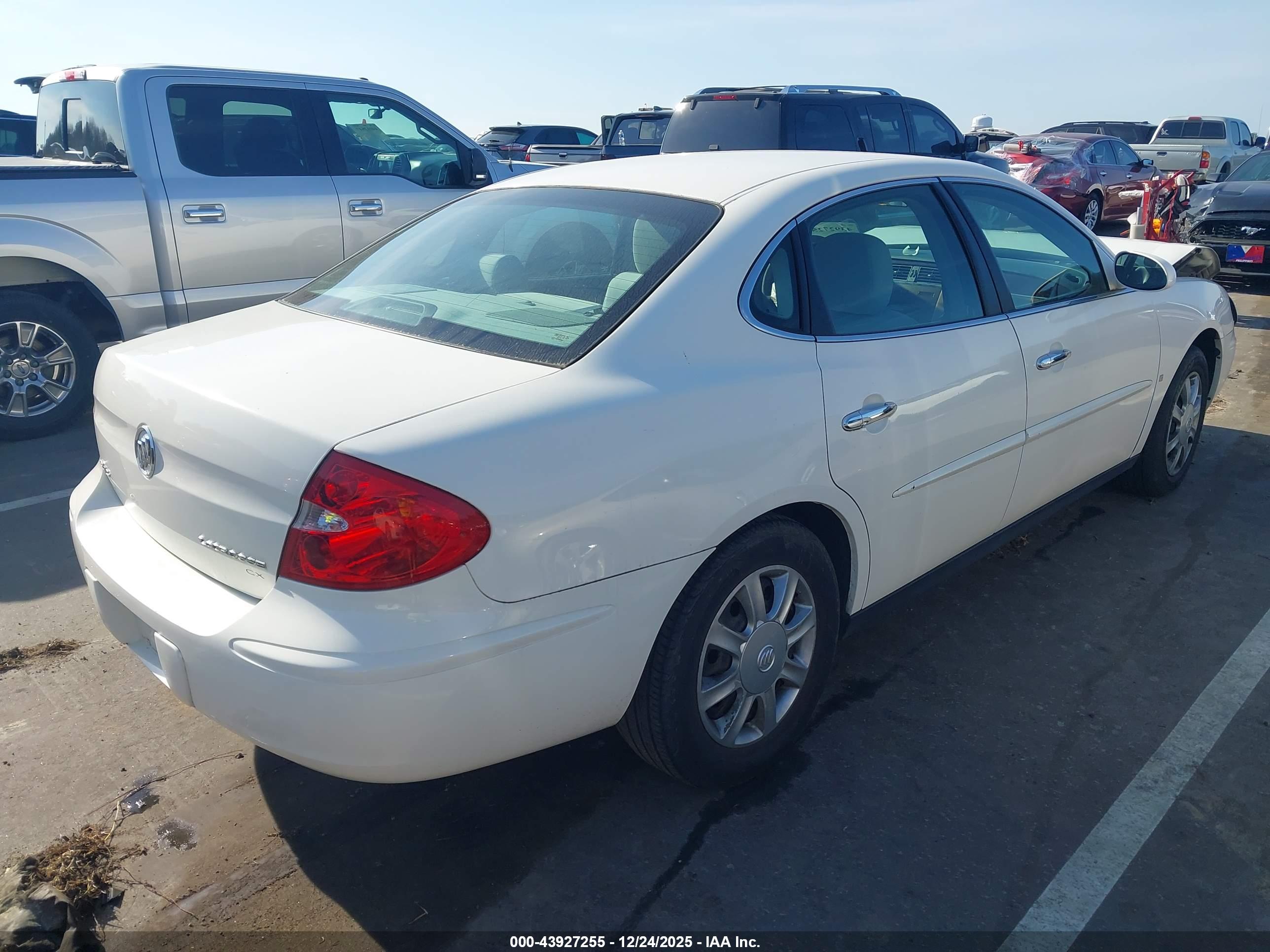 BUICK LACROSSE image 4