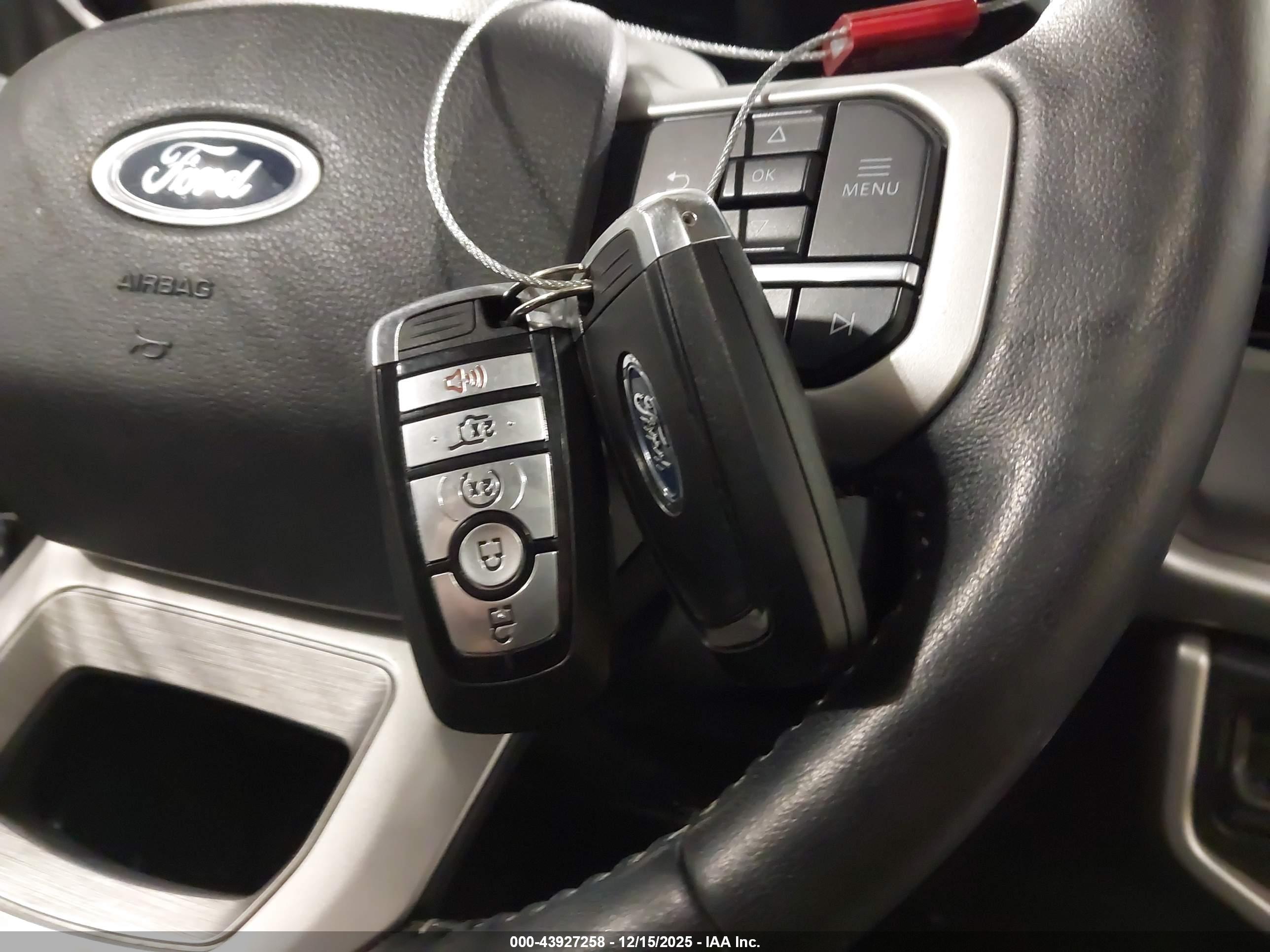FORD EXPEDITION image 11