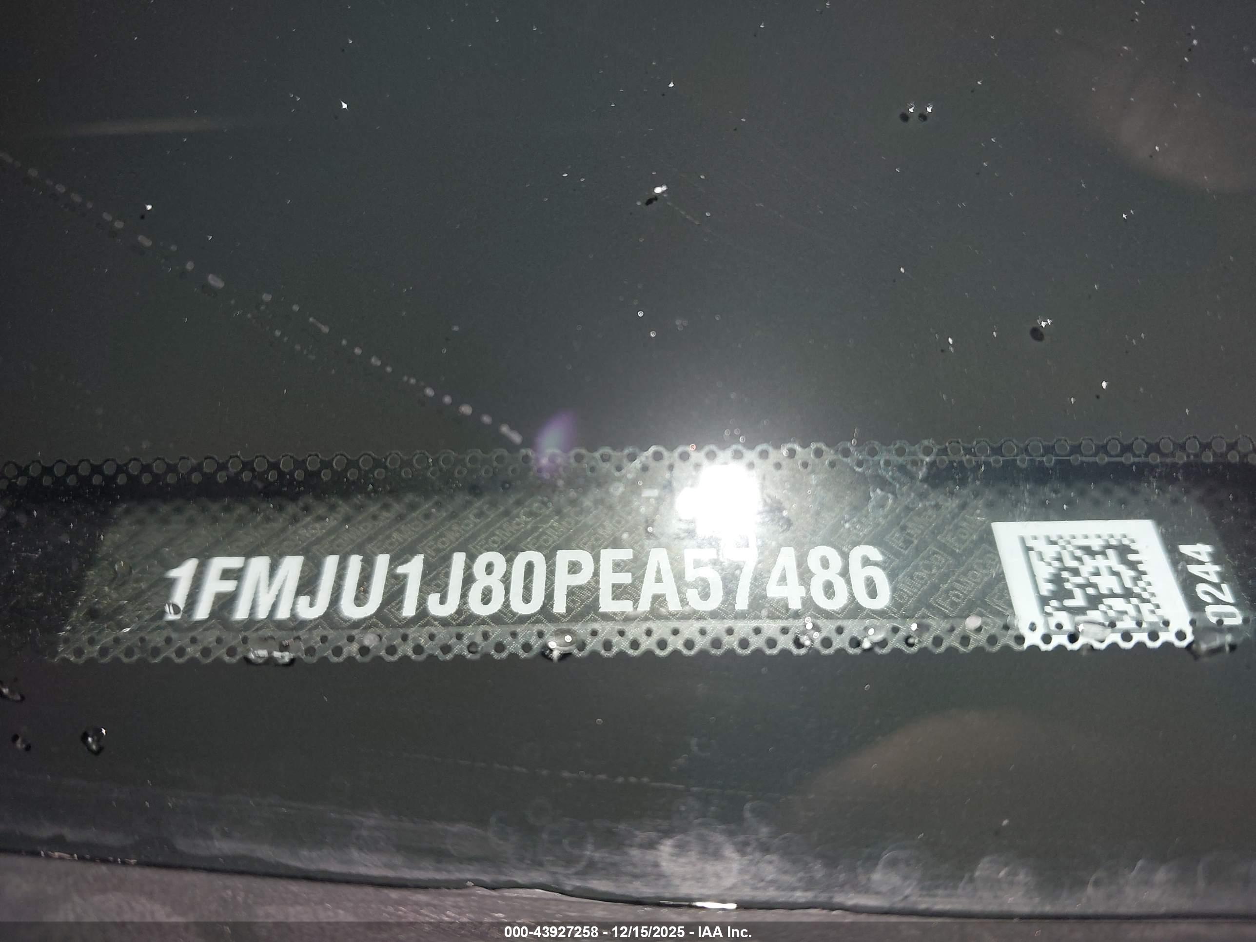 FORD EXPEDITION image 9