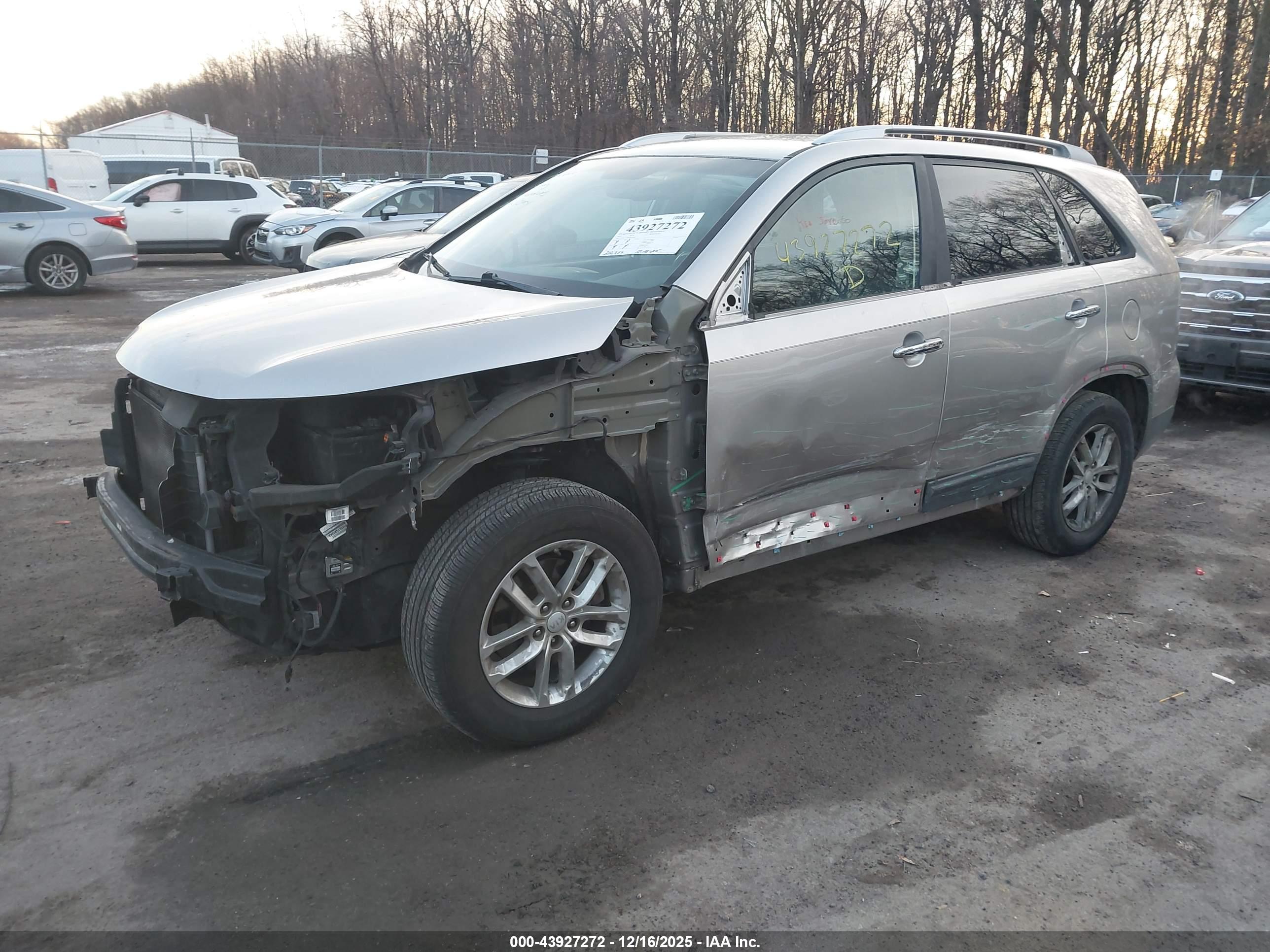 KIA SORENTO image 2