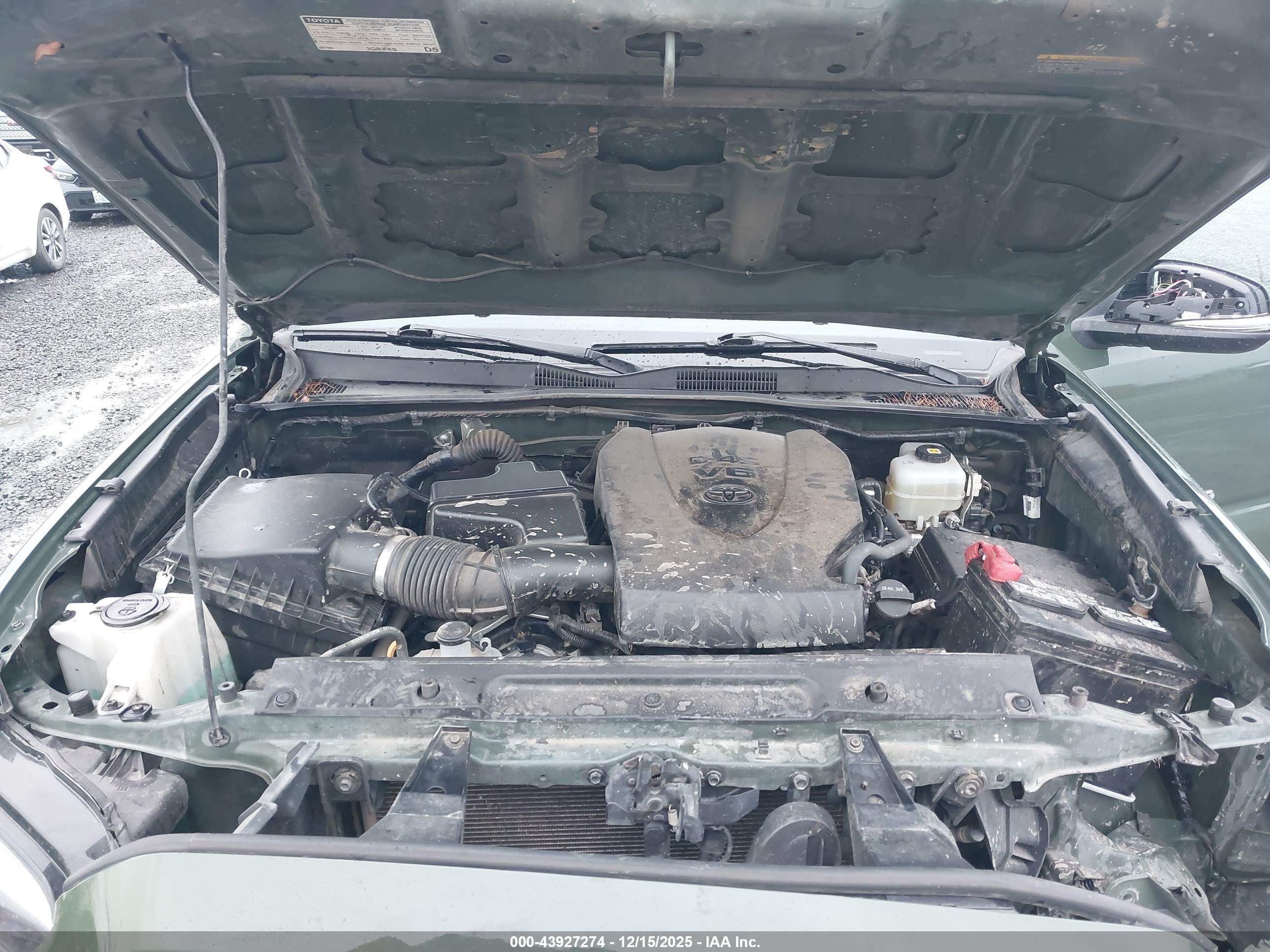 TOYOTA TACOMA image 10