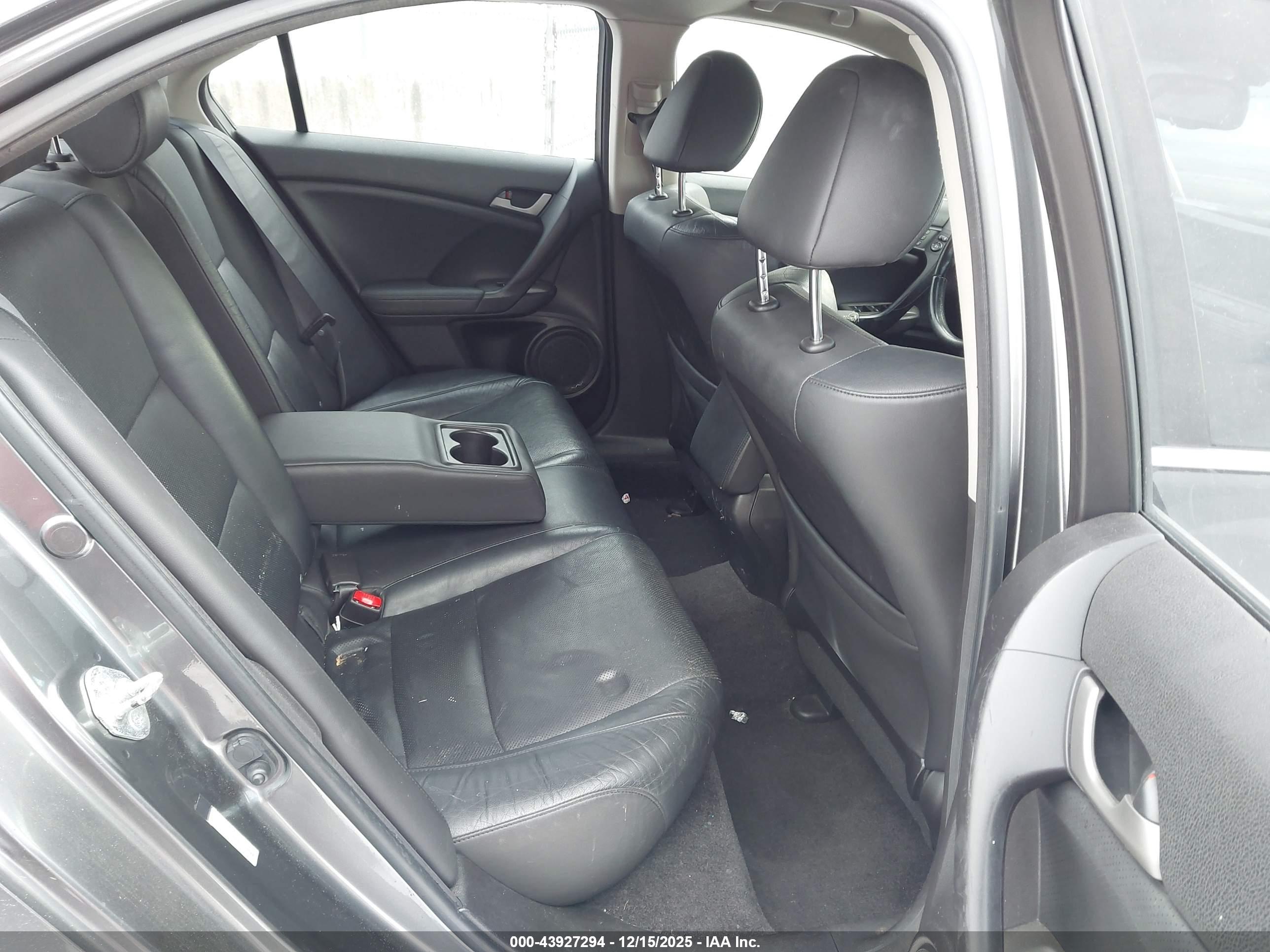 ACURA TSX image 8