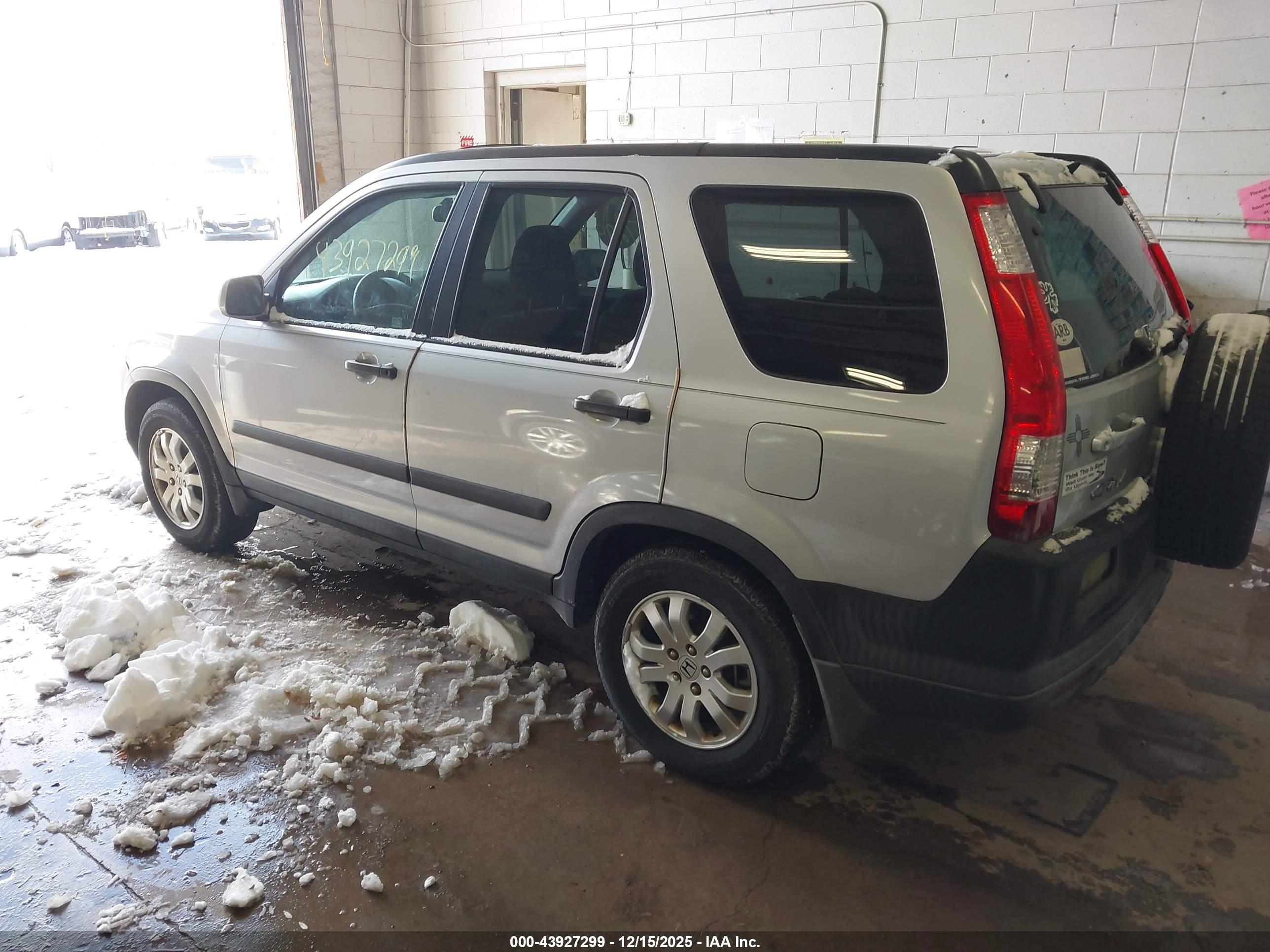 HONDA CR-V image 3