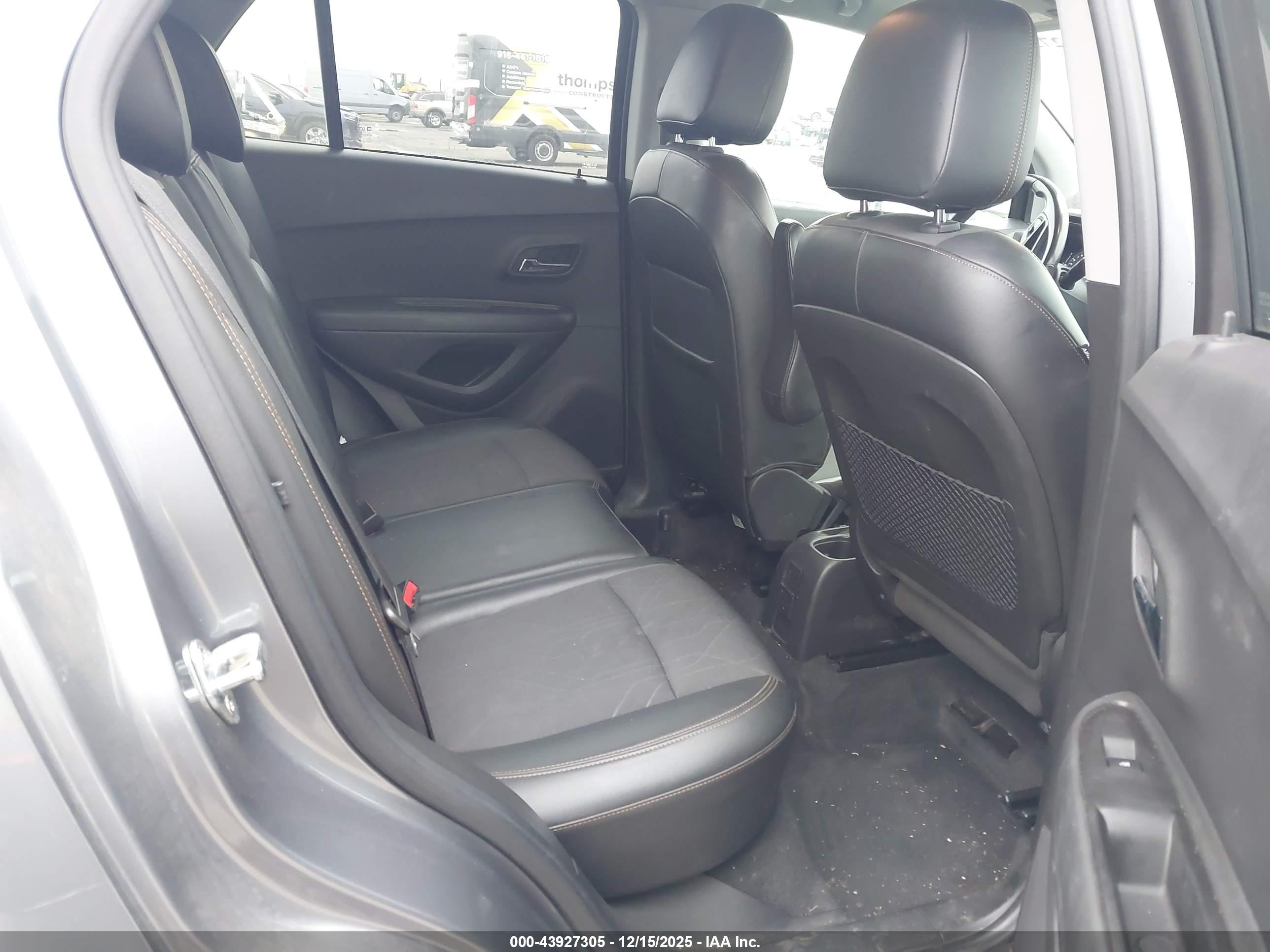 CHEVROLET TRAX image 8