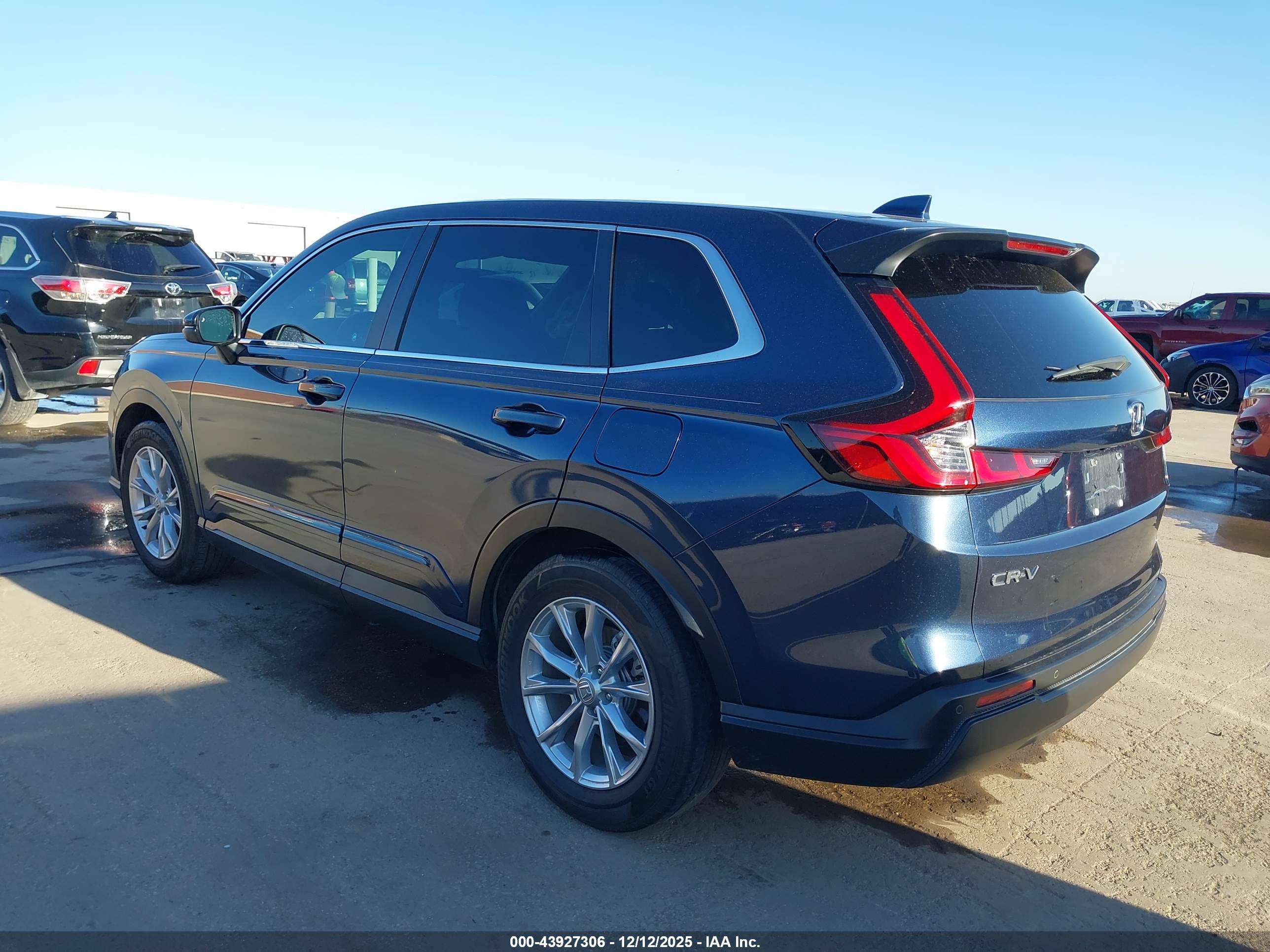 HONDA CR-V image 3