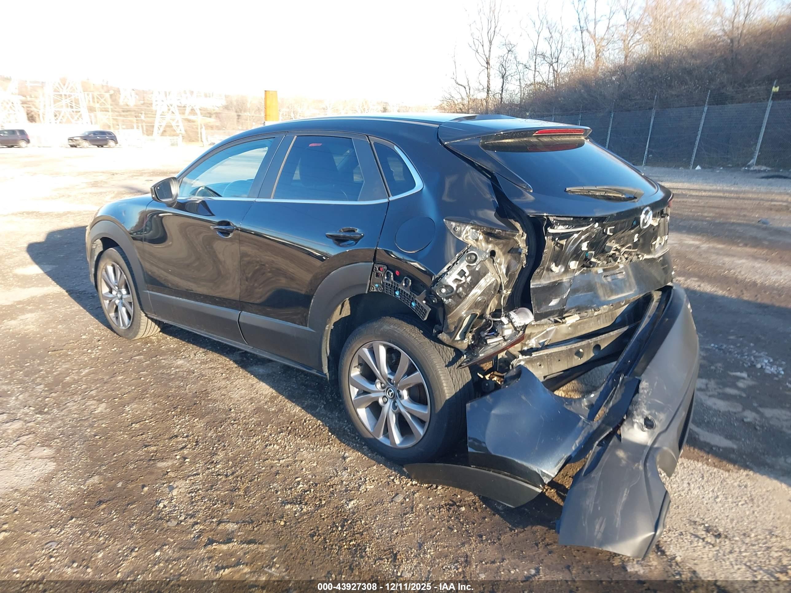 MAZDA CX-30 image 3