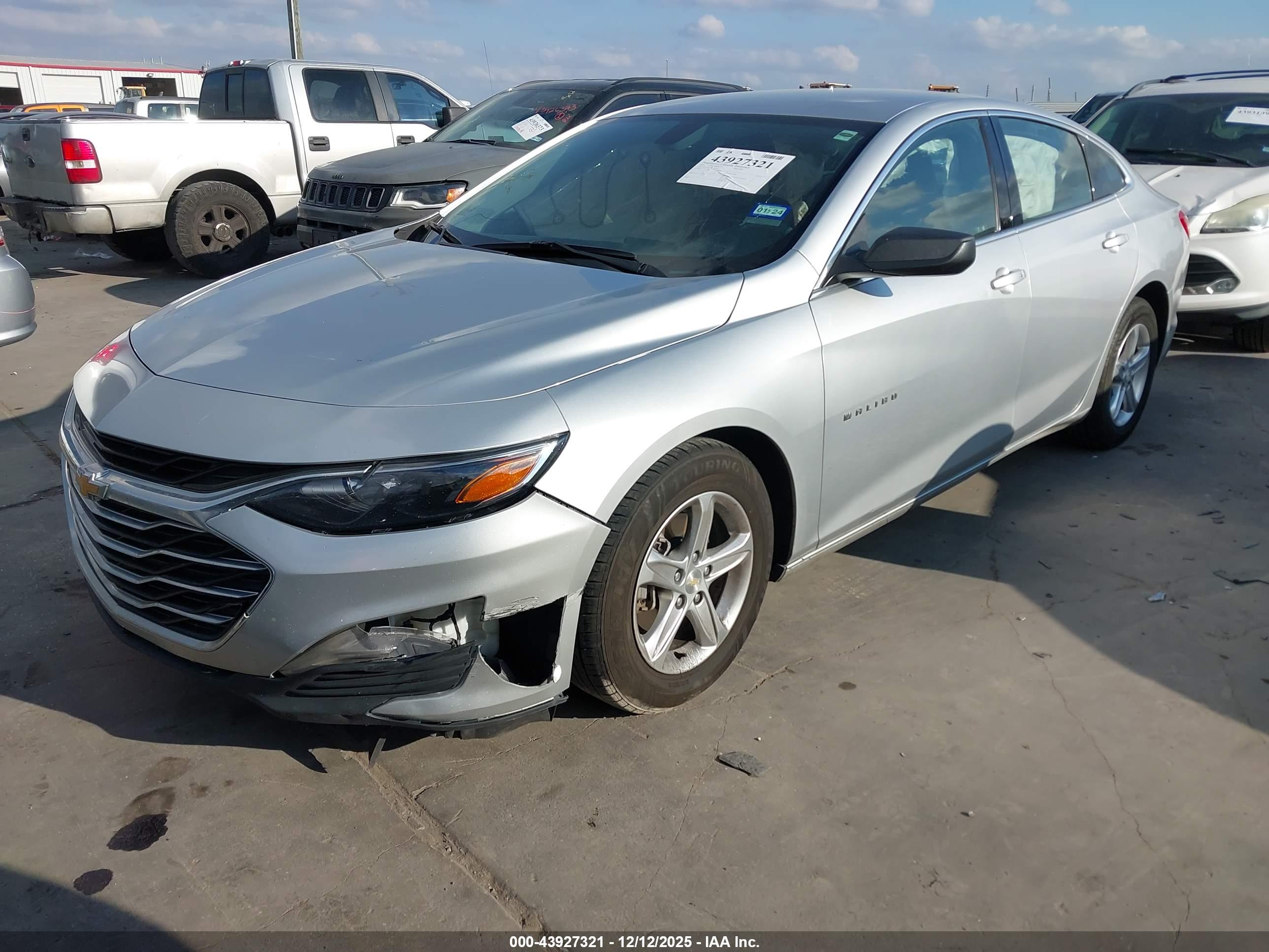 CHEVROLET MALIBU image 2