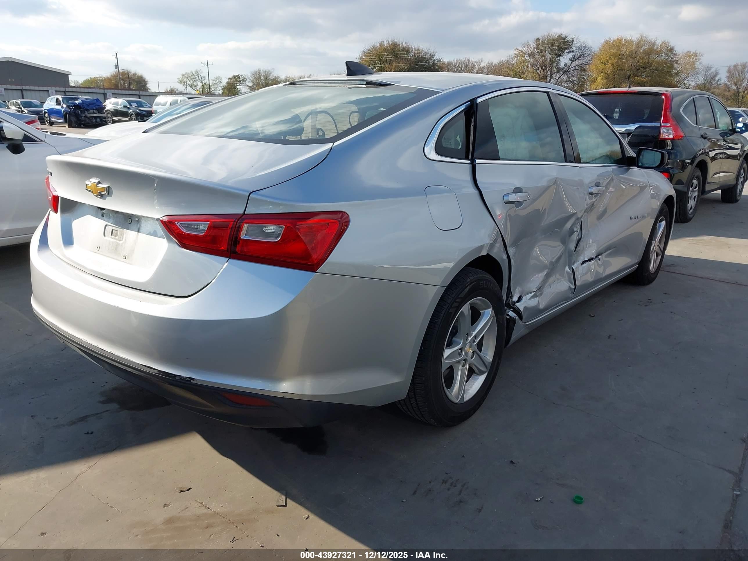 CHEVROLET MALIBU image 4