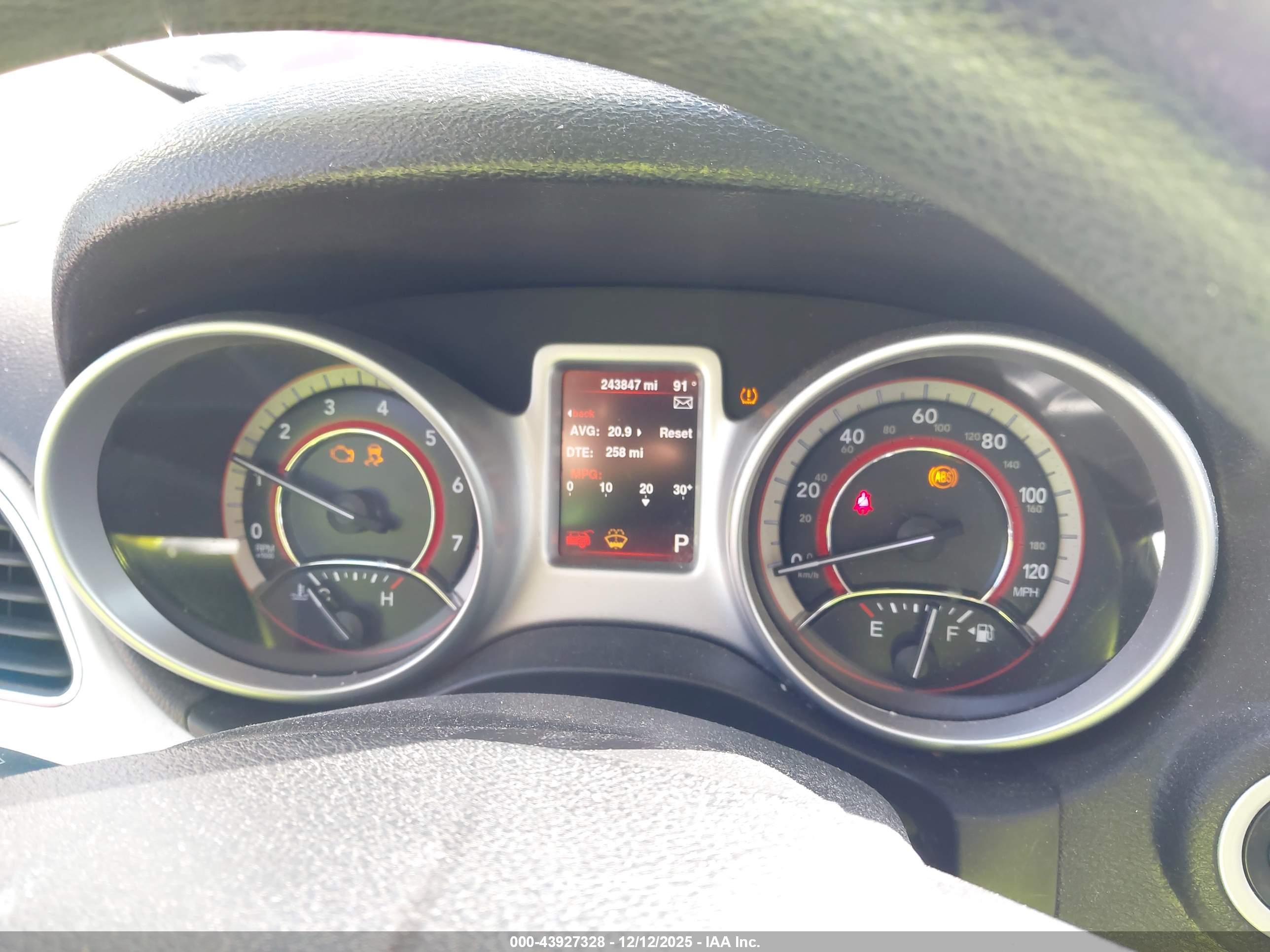 DODGE JOURNEY image 7