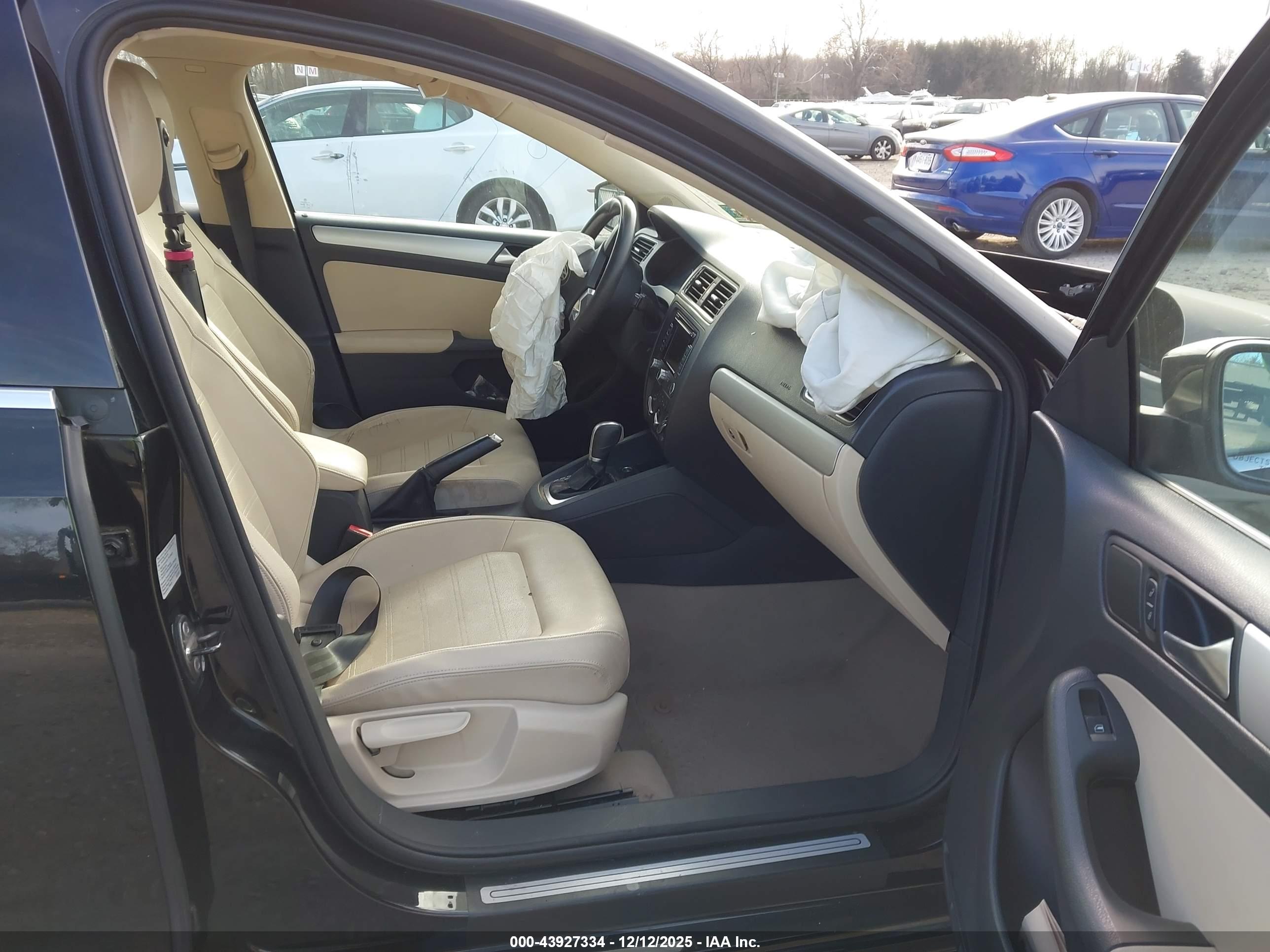 VOLKSWAGEN JETTA image 5