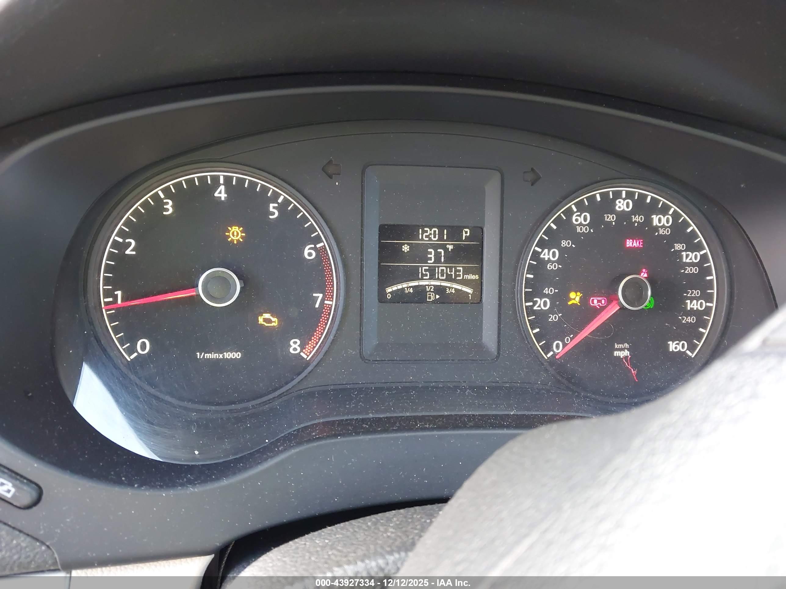 VOLKSWAGEN JETTA image 7