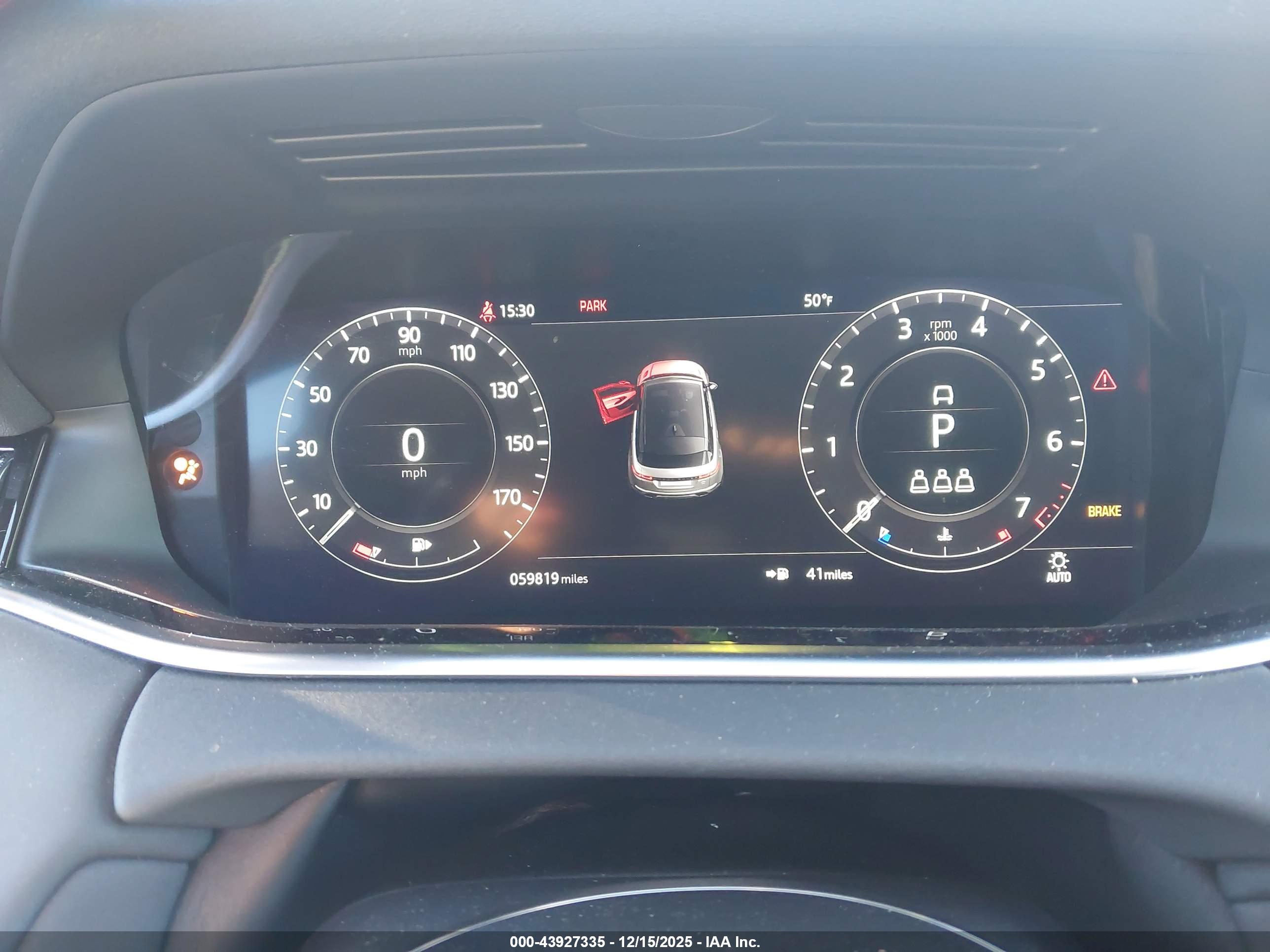 LAND ROVER image 7