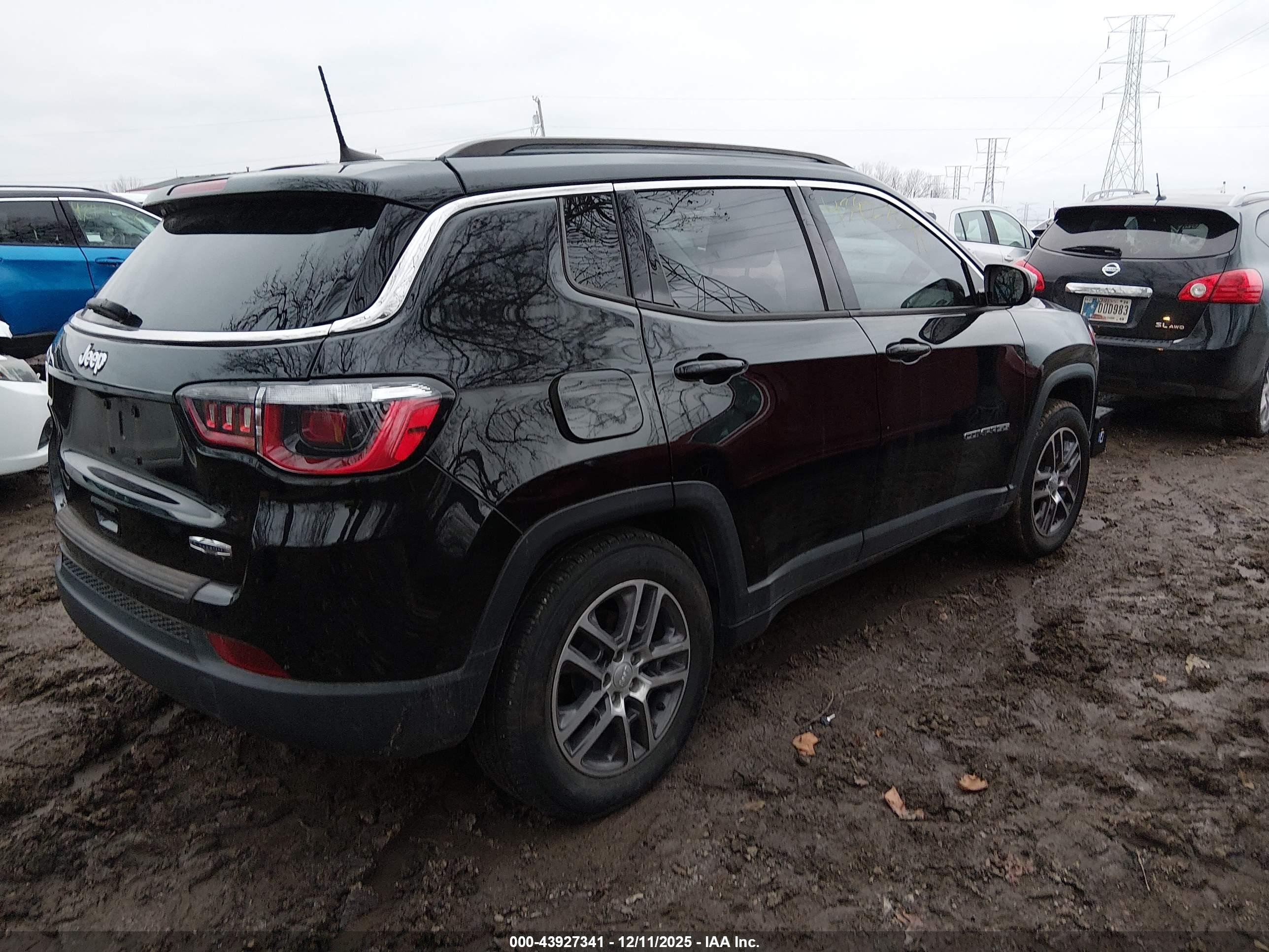 JEEP COMPASS image 4