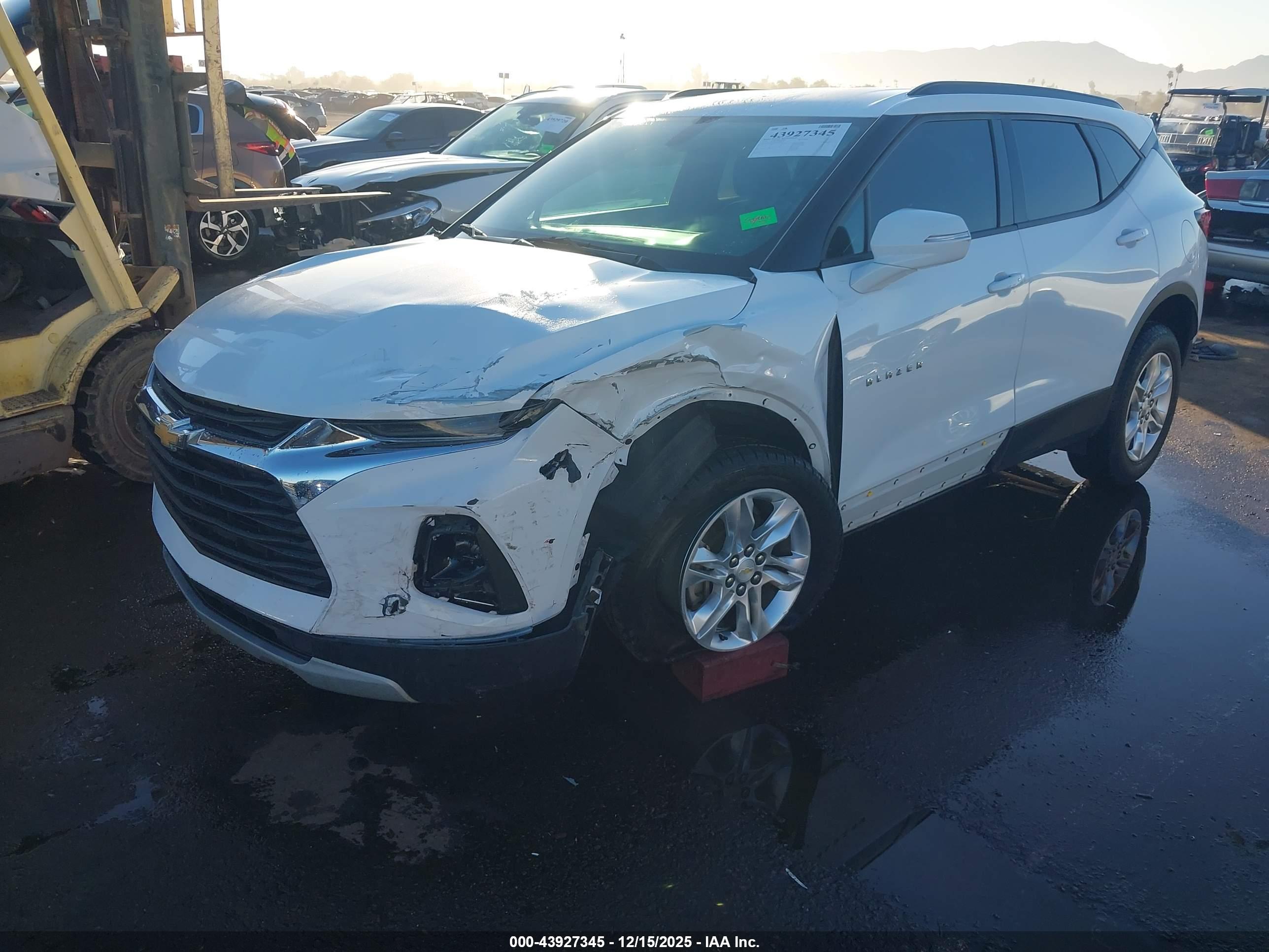 CHEVROLET BLAZER image 6
