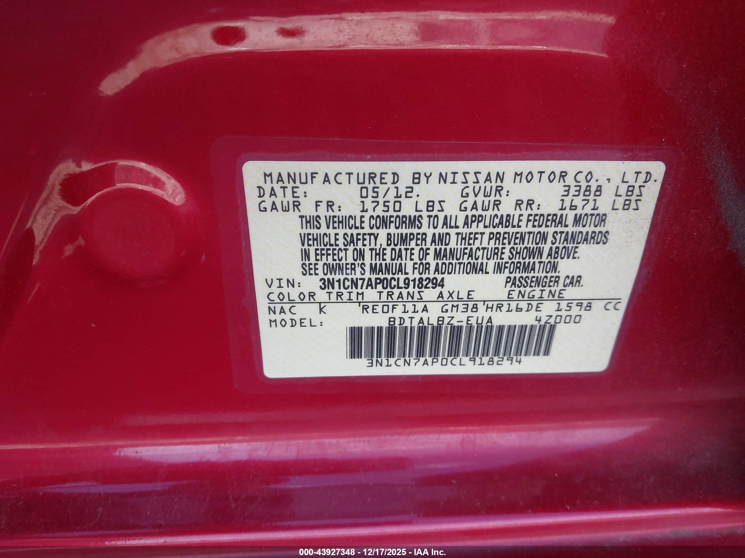 NISSAN VERSA image 9