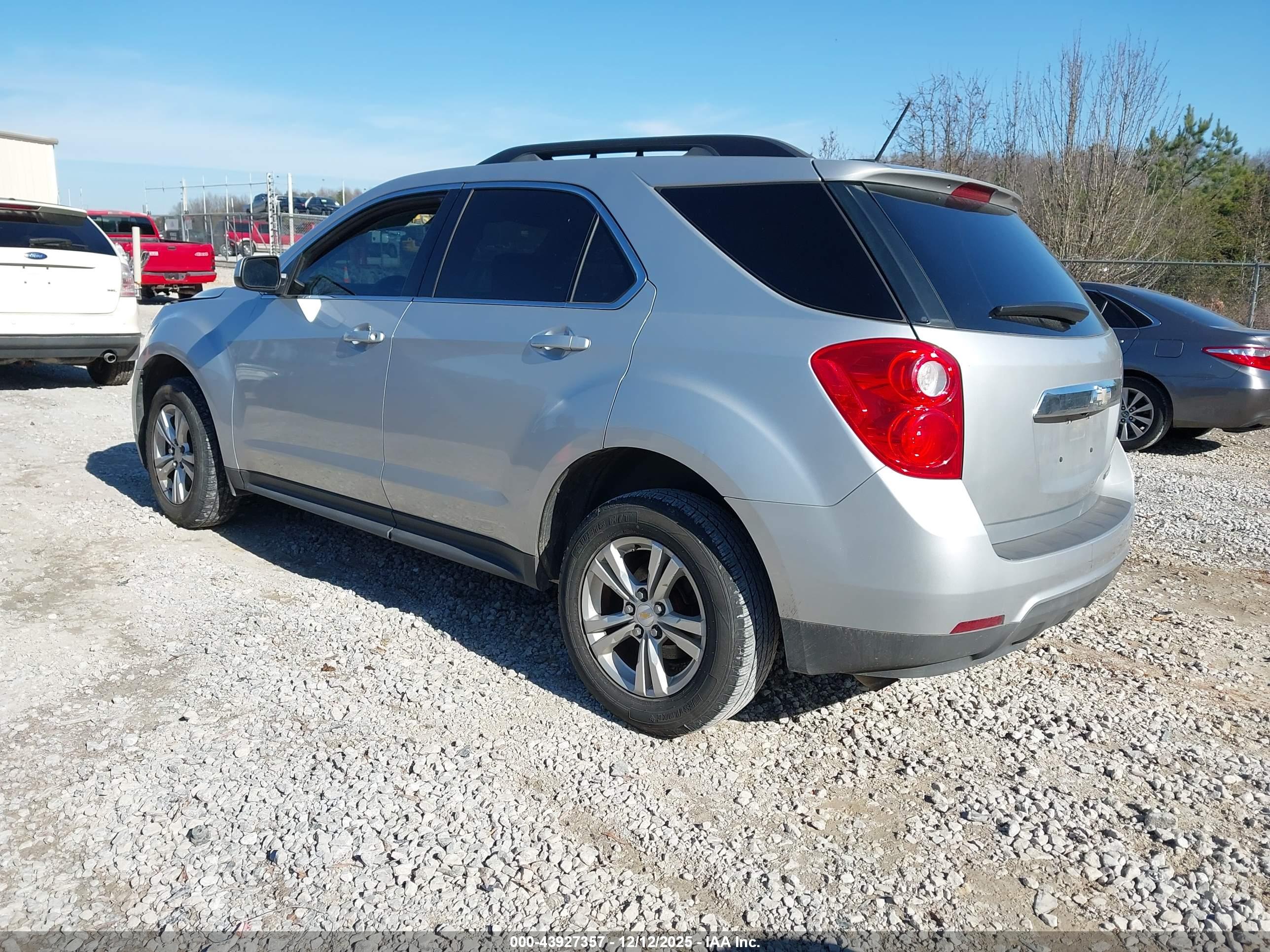 CHEVROLET EQUINOX image 3