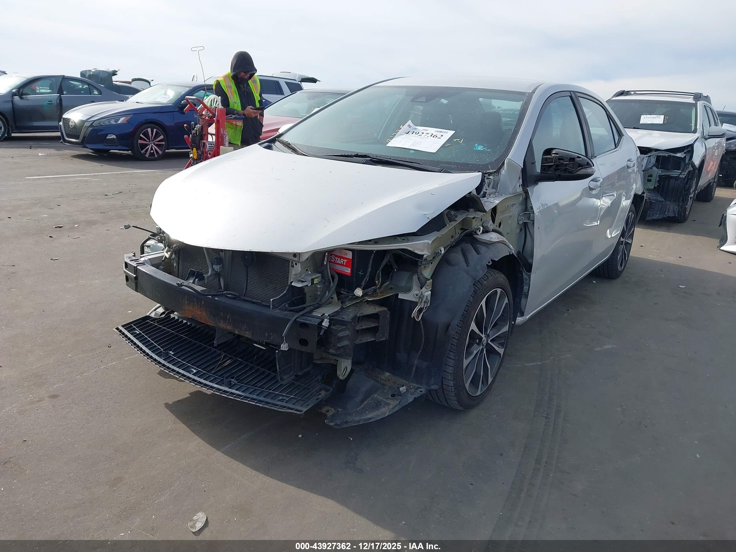 TOYOTA COROLLA image 6