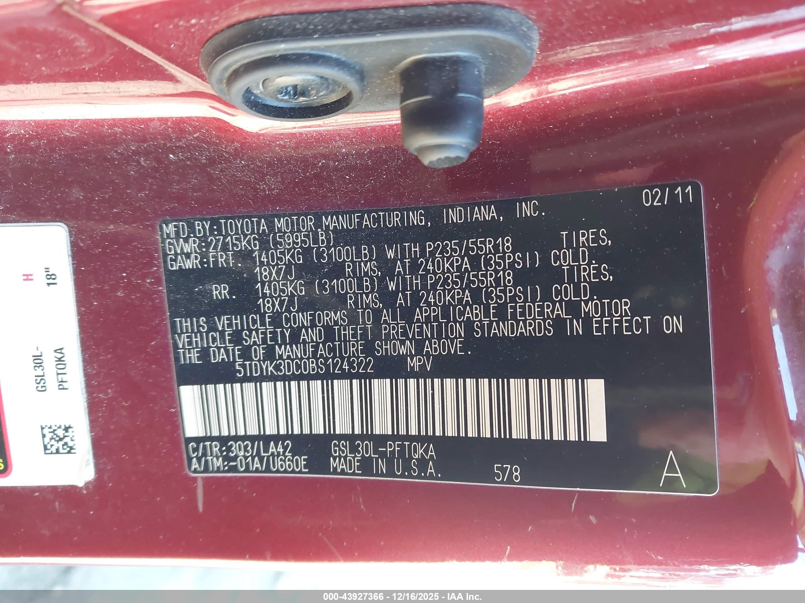 TOYOTA SIENNA image 9