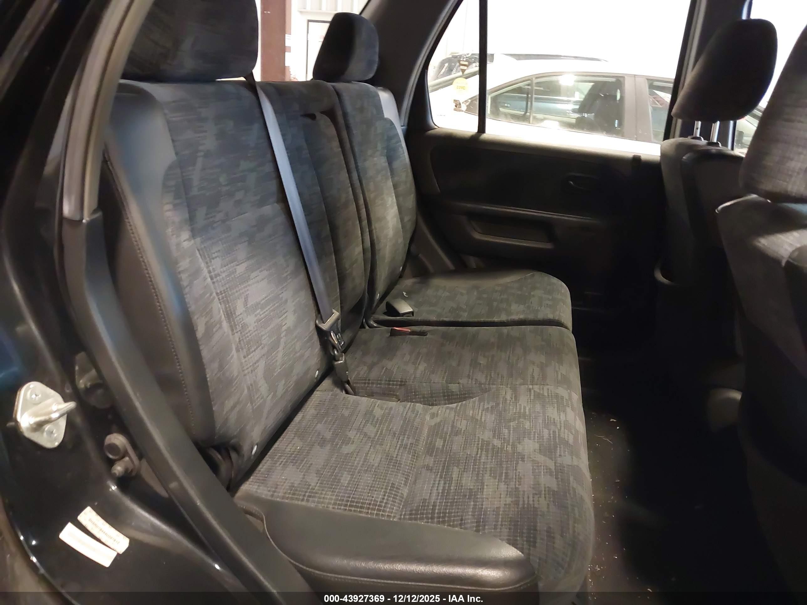 HONDA CR-V image 8