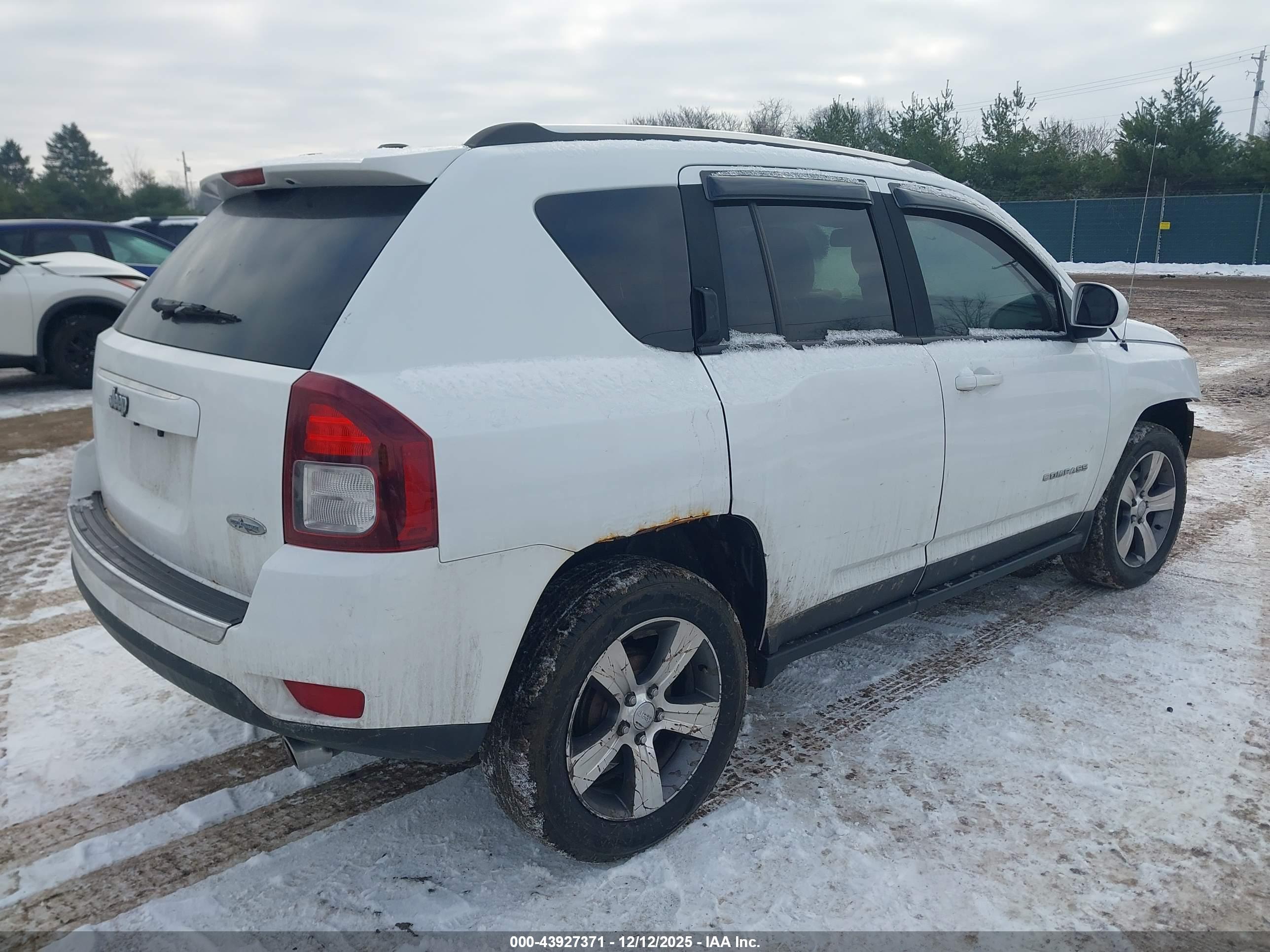 JEEP COMPASS image 4